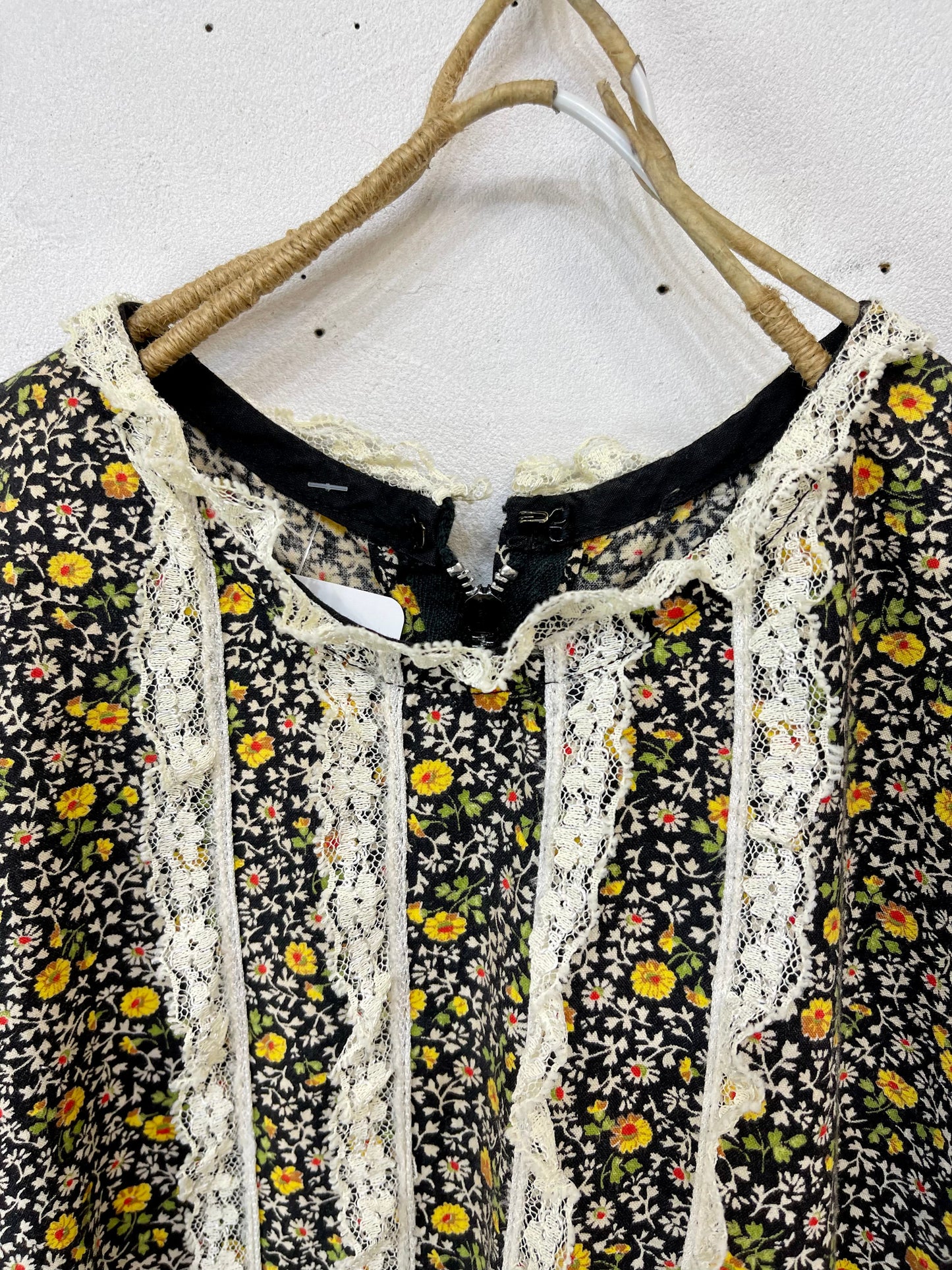 ’70s Vintage Flower Dress [L25804]