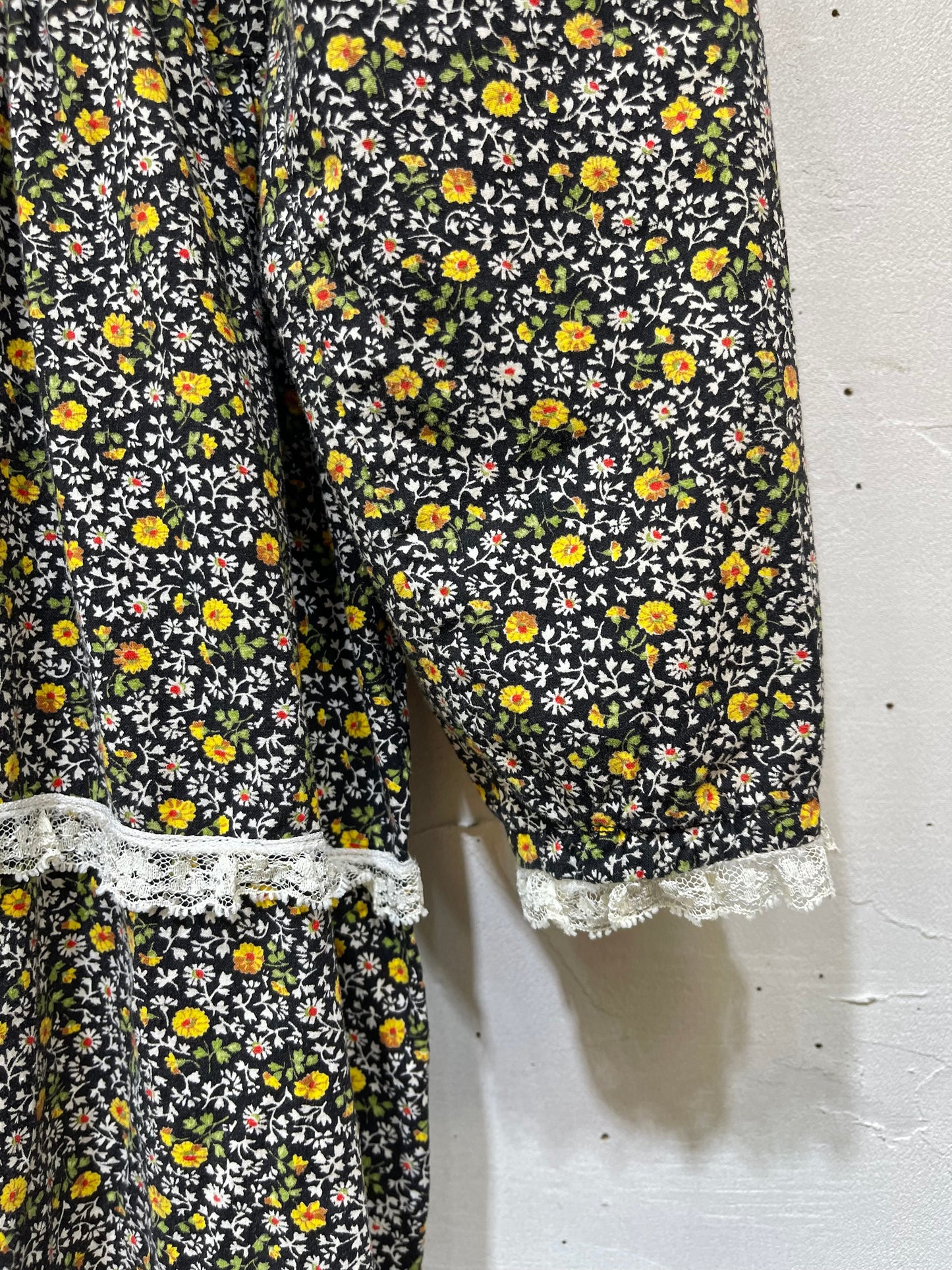 ’70s Vintage Flower Dress [L25804]