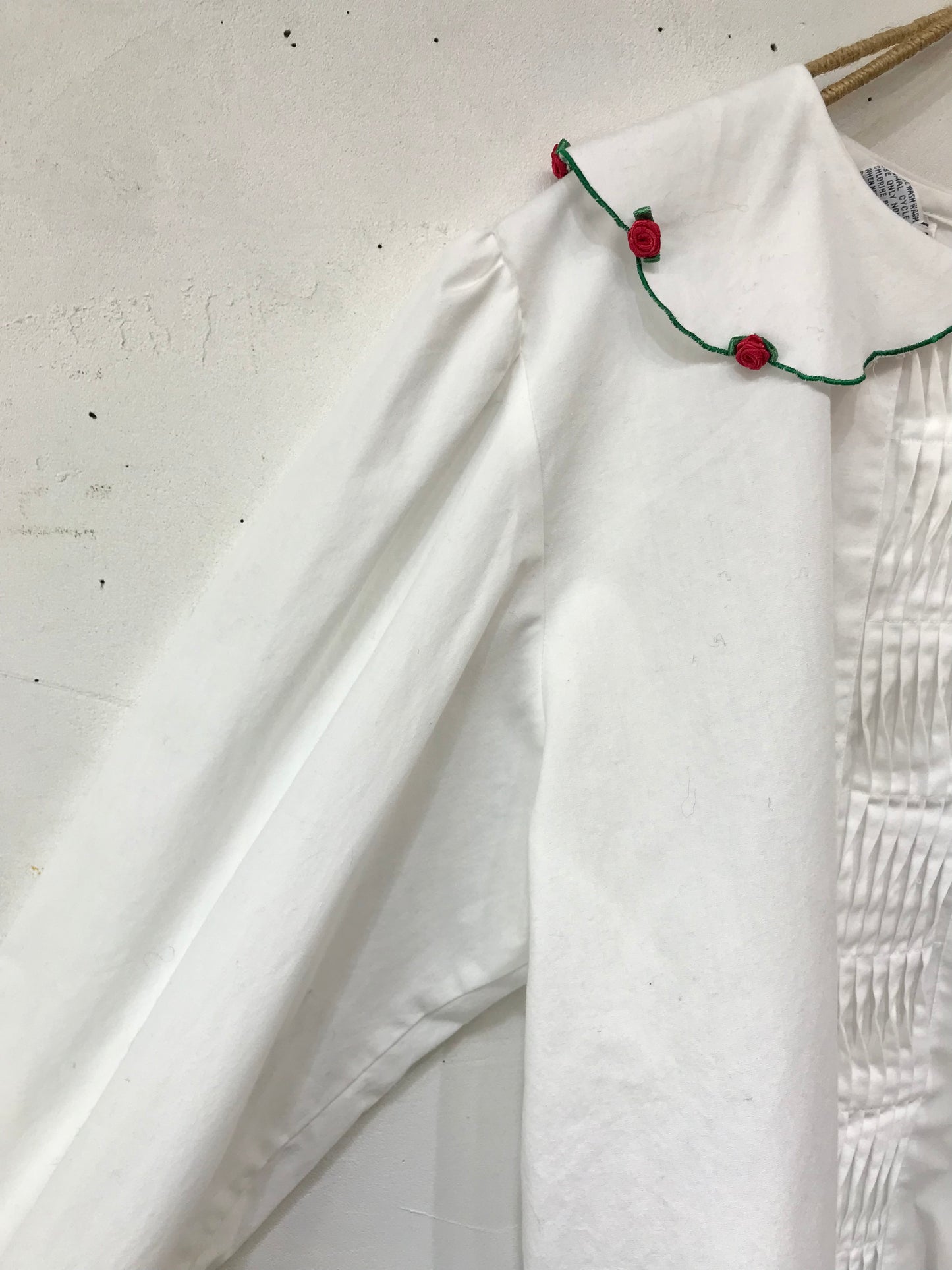 Vintage White Blouse [L25838]