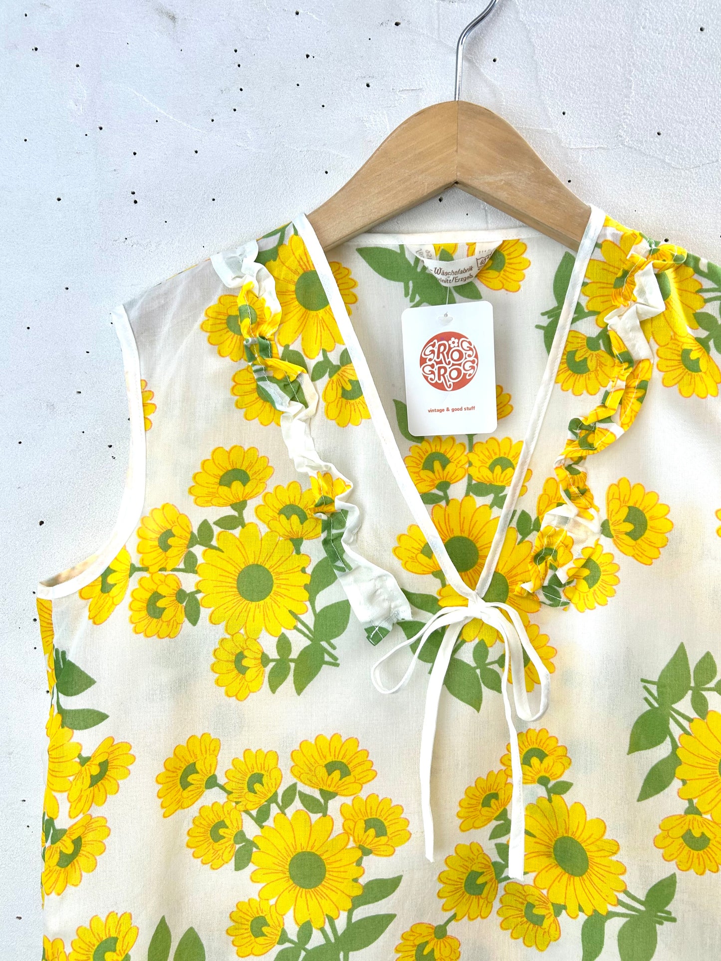 Vintage Tops [C29672]