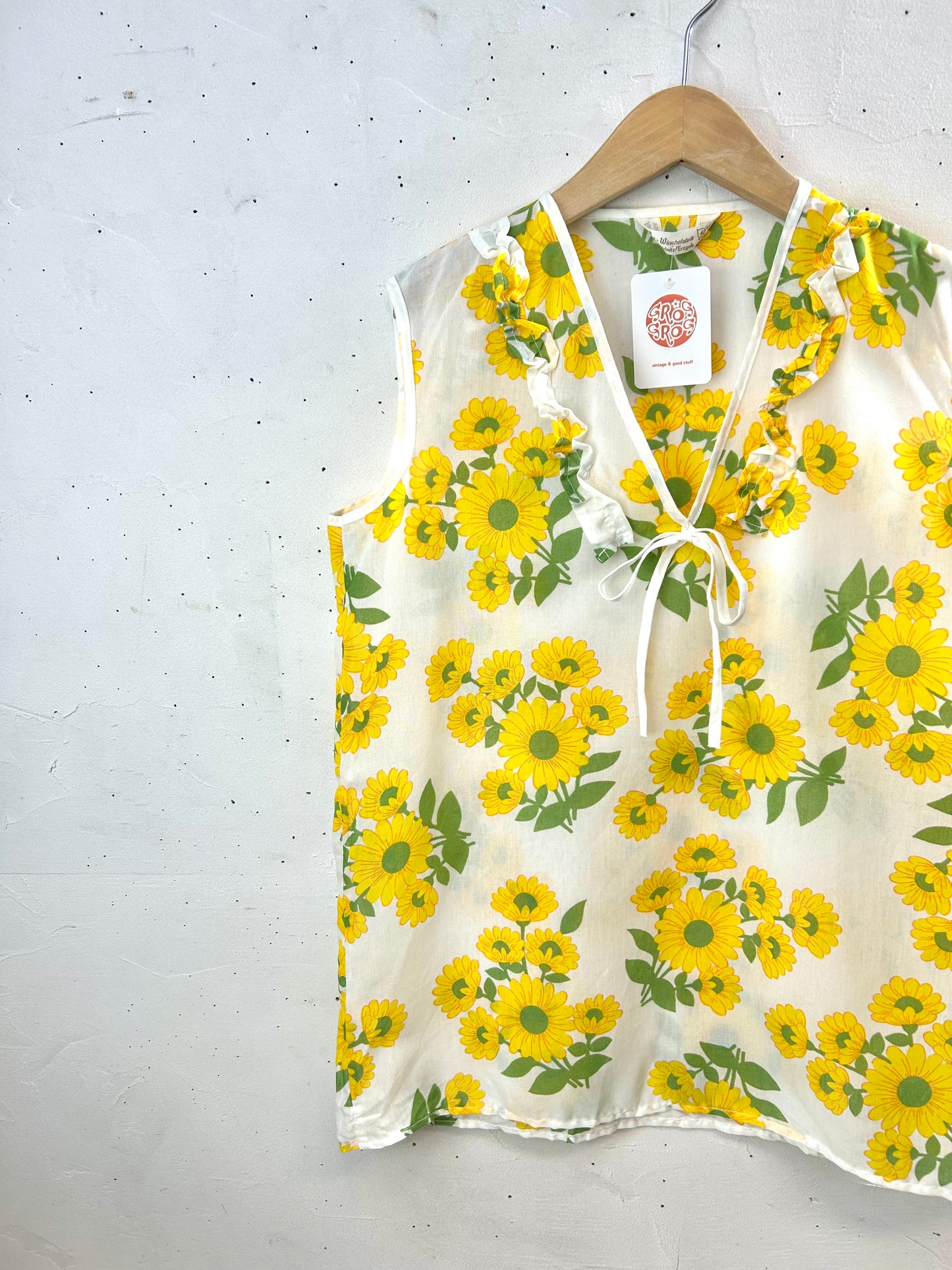 Vintage Tops [C29672]