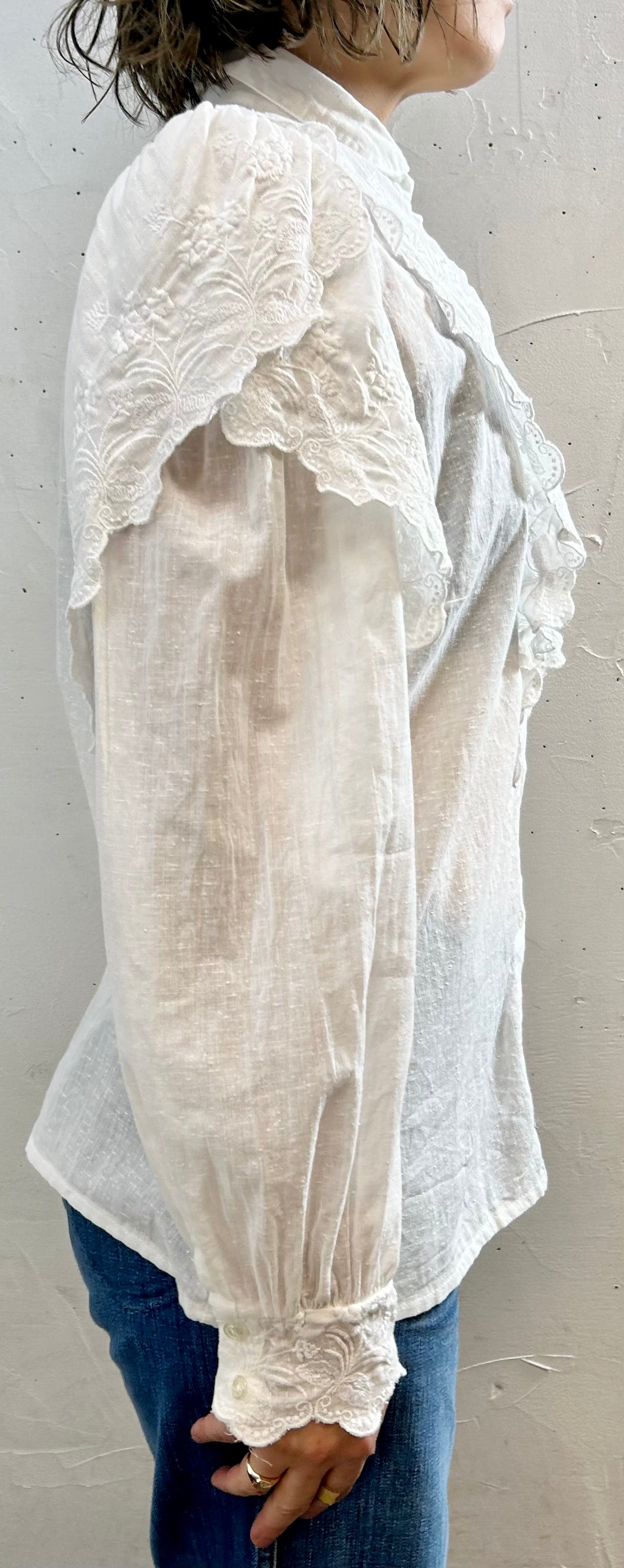 Vintage White Cotton Blouse [G27826]