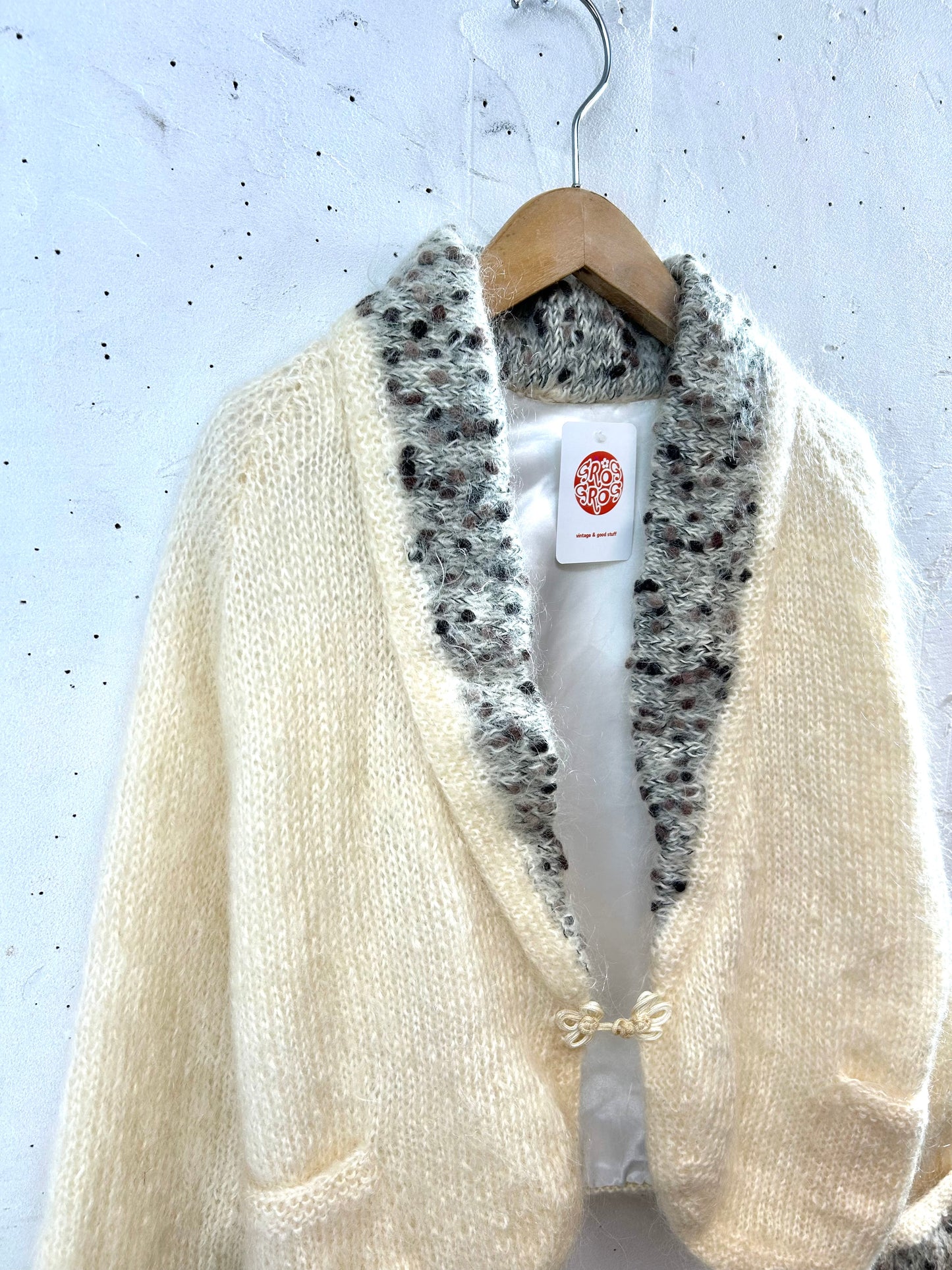 Vintage Knit Cardigan [B29462]