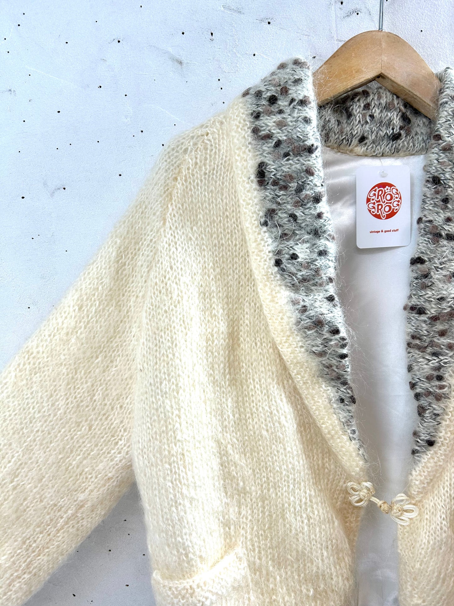 Vintage Knit Cardigan [B29462]