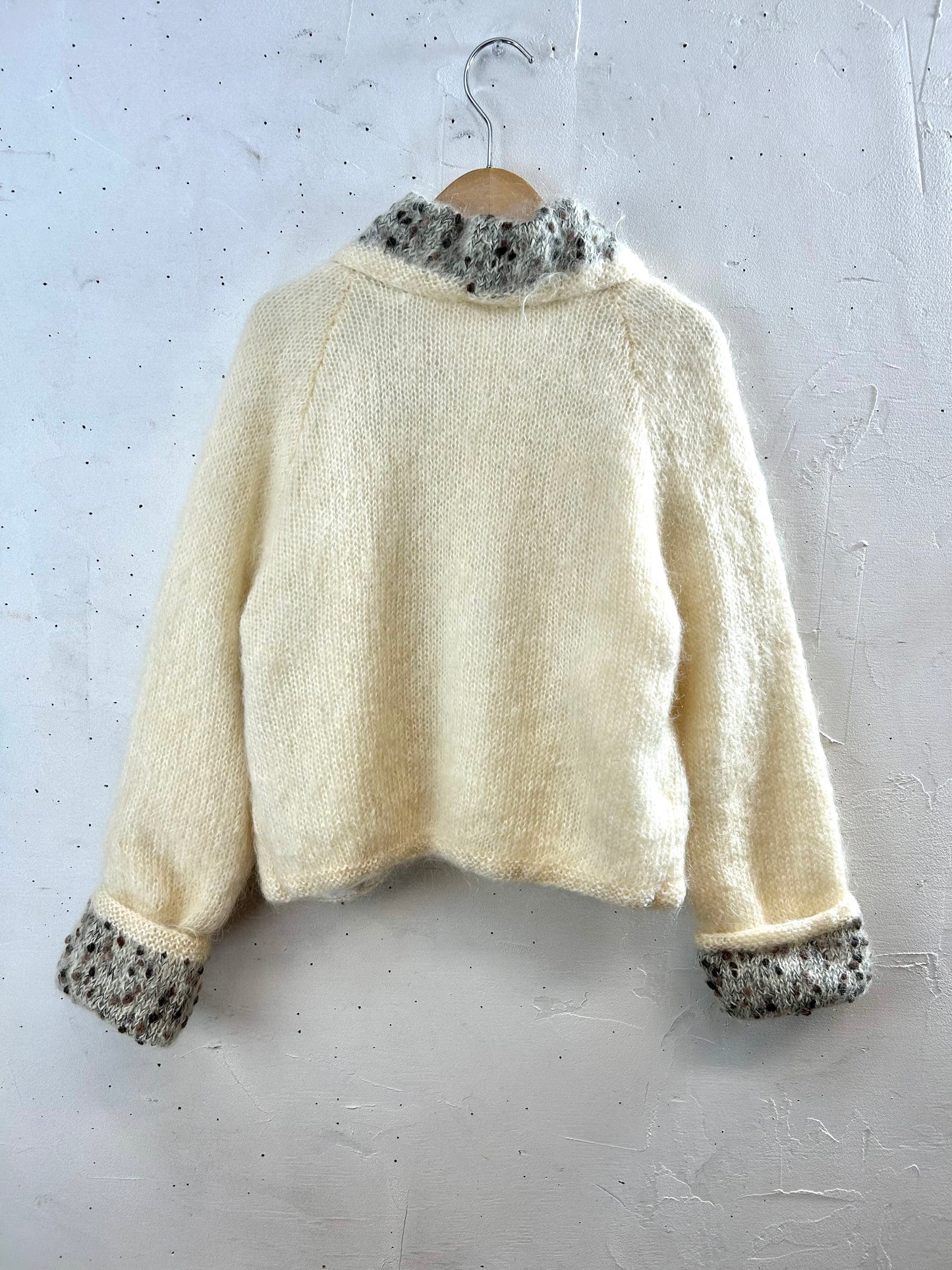 Vintage Knit Cardigan [B29462]