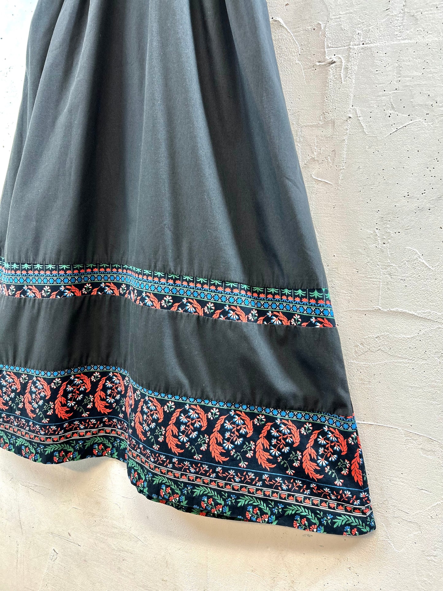 '70s Vintage Dress [F30534]