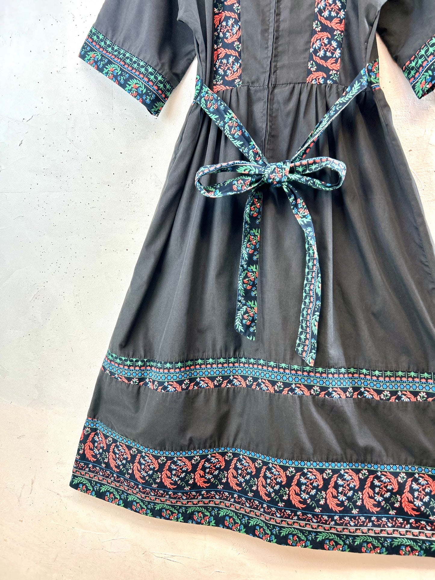 '70s Vintage Dress [F30534]