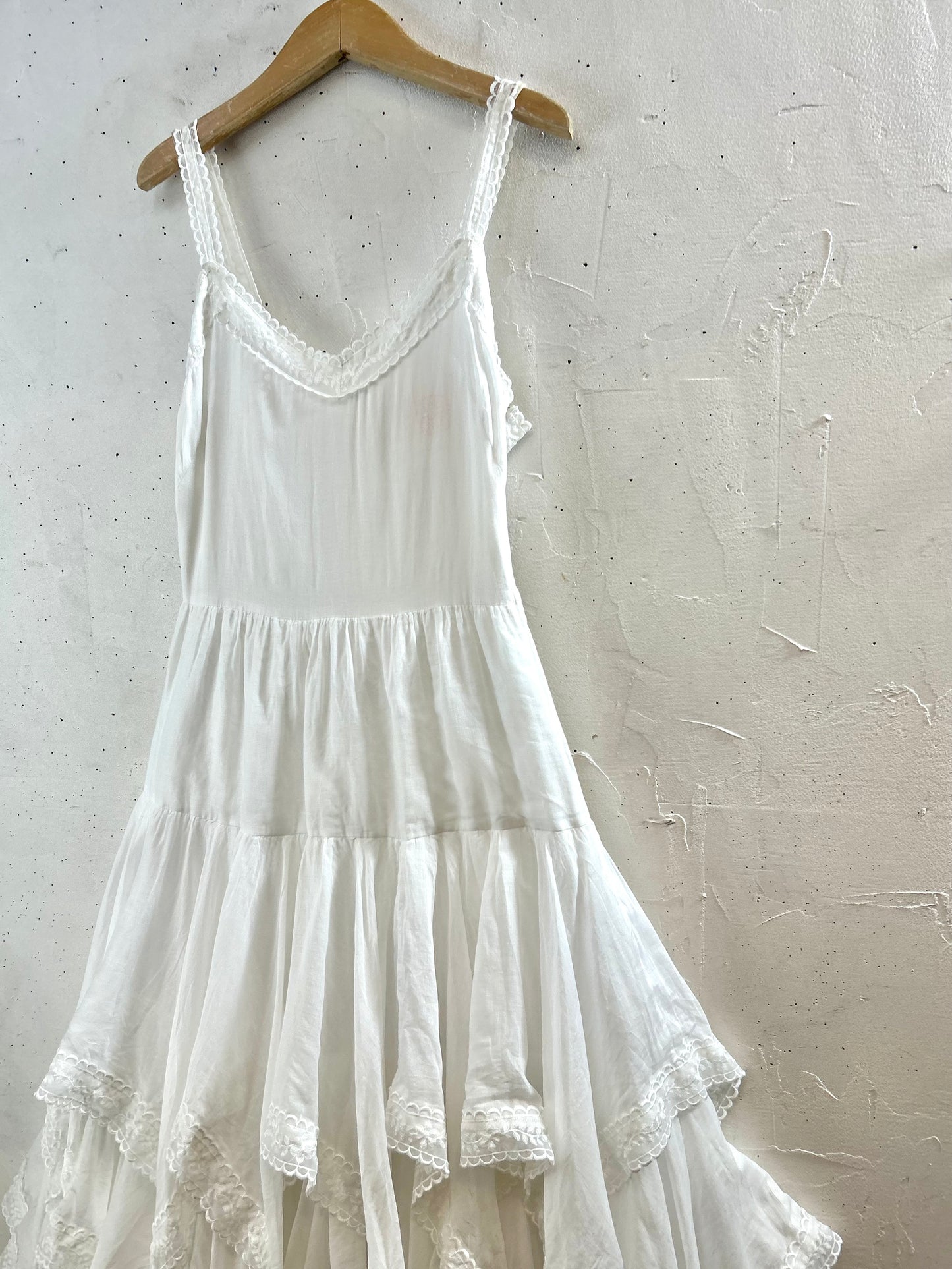 Vintage White Dress [F30533]