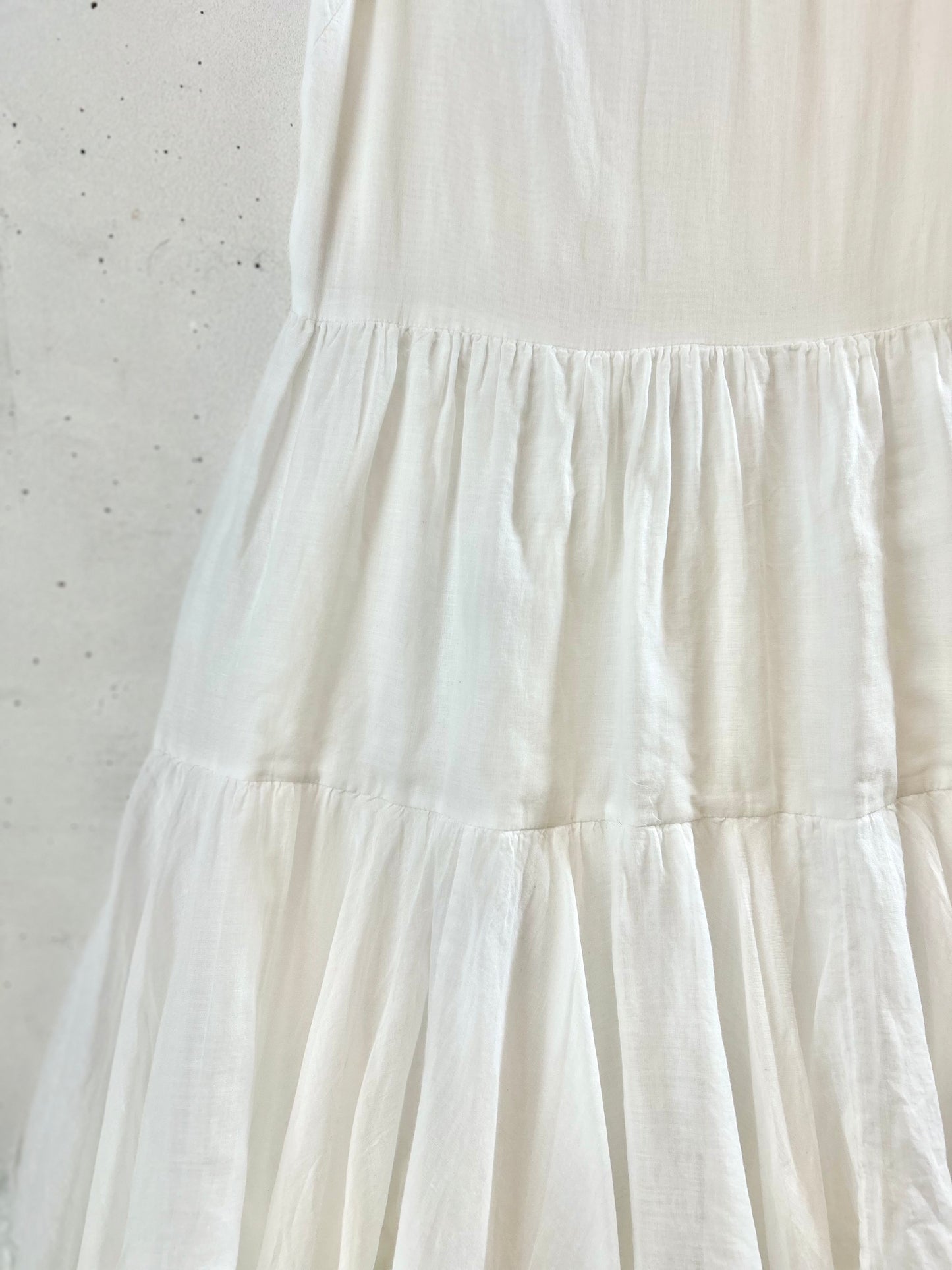 Vintage White Dress [F30533]