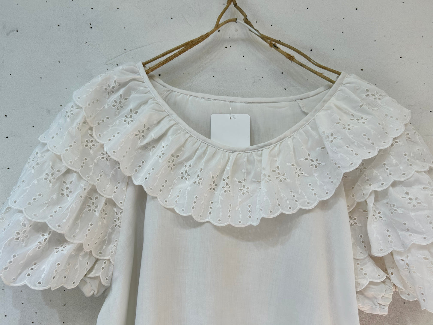 Vintage White Blouse [D26807]