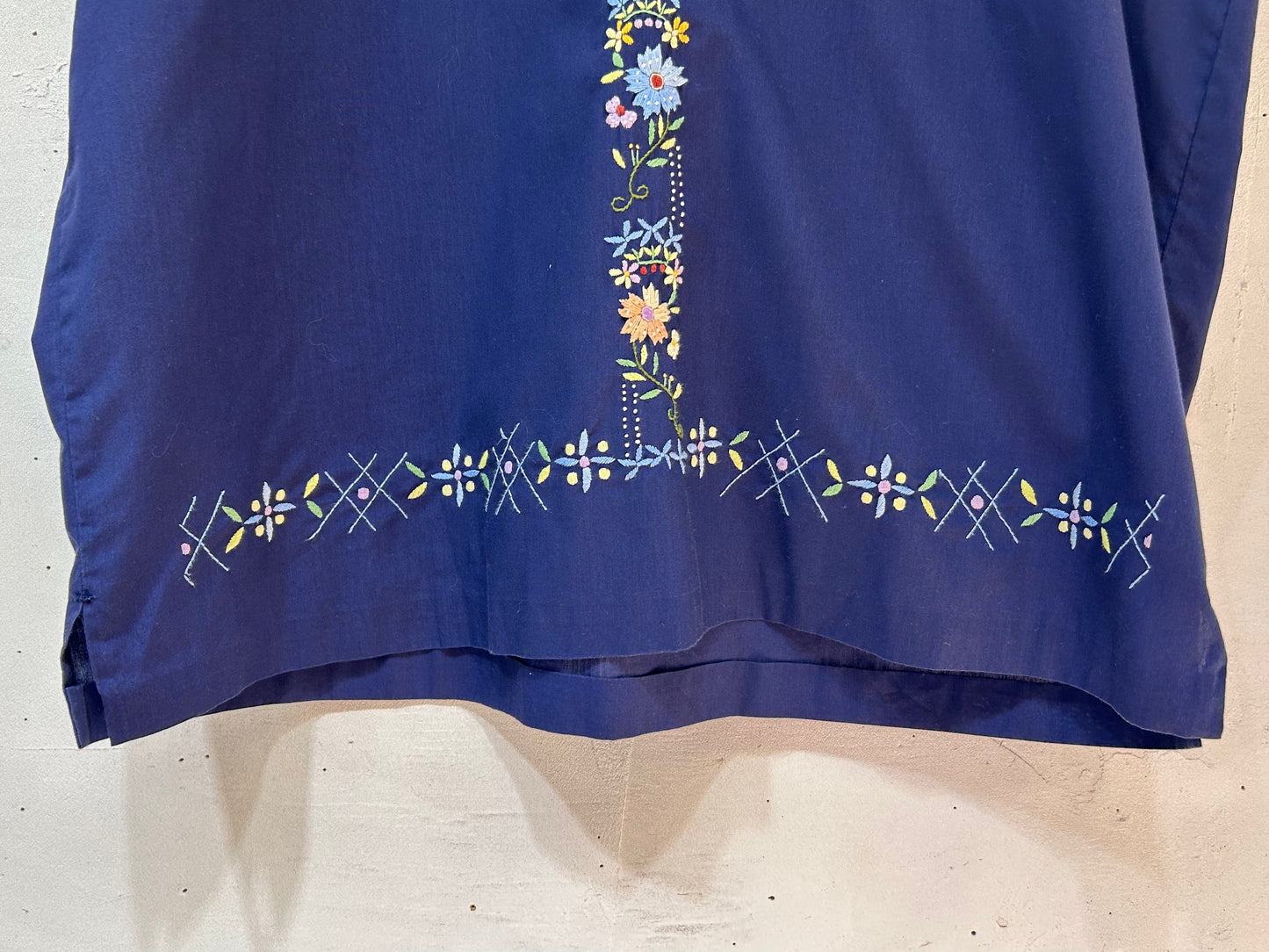 Vintage Flower Hand Embroidery Tunic [D26809]