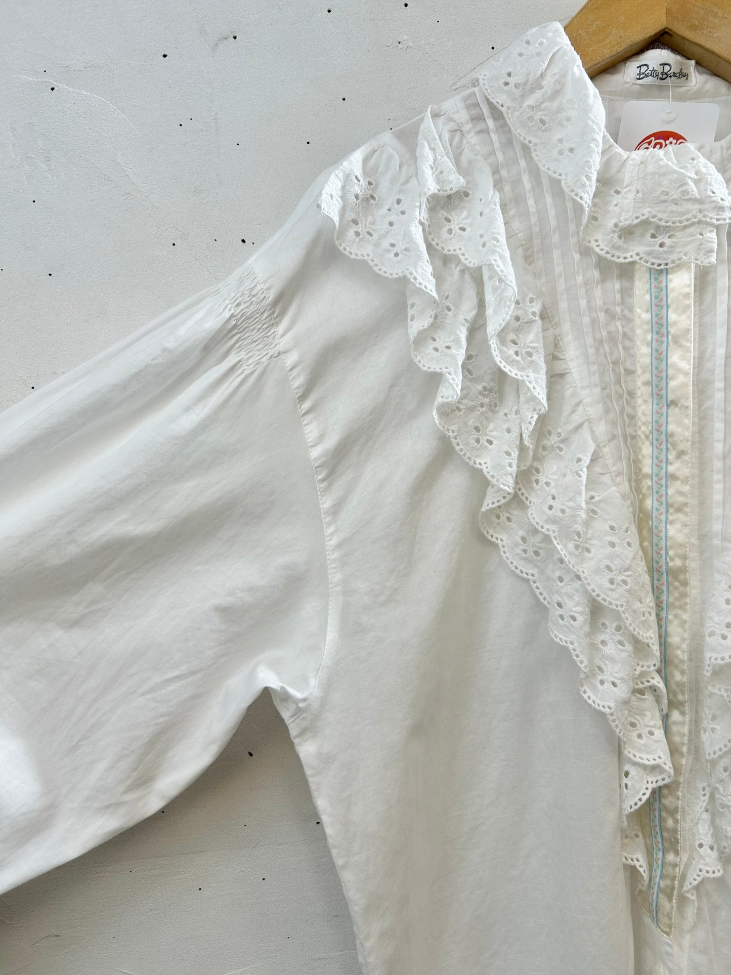 Vintage White Cotton Blouse 〜Betty Barclay〜 [G27824]