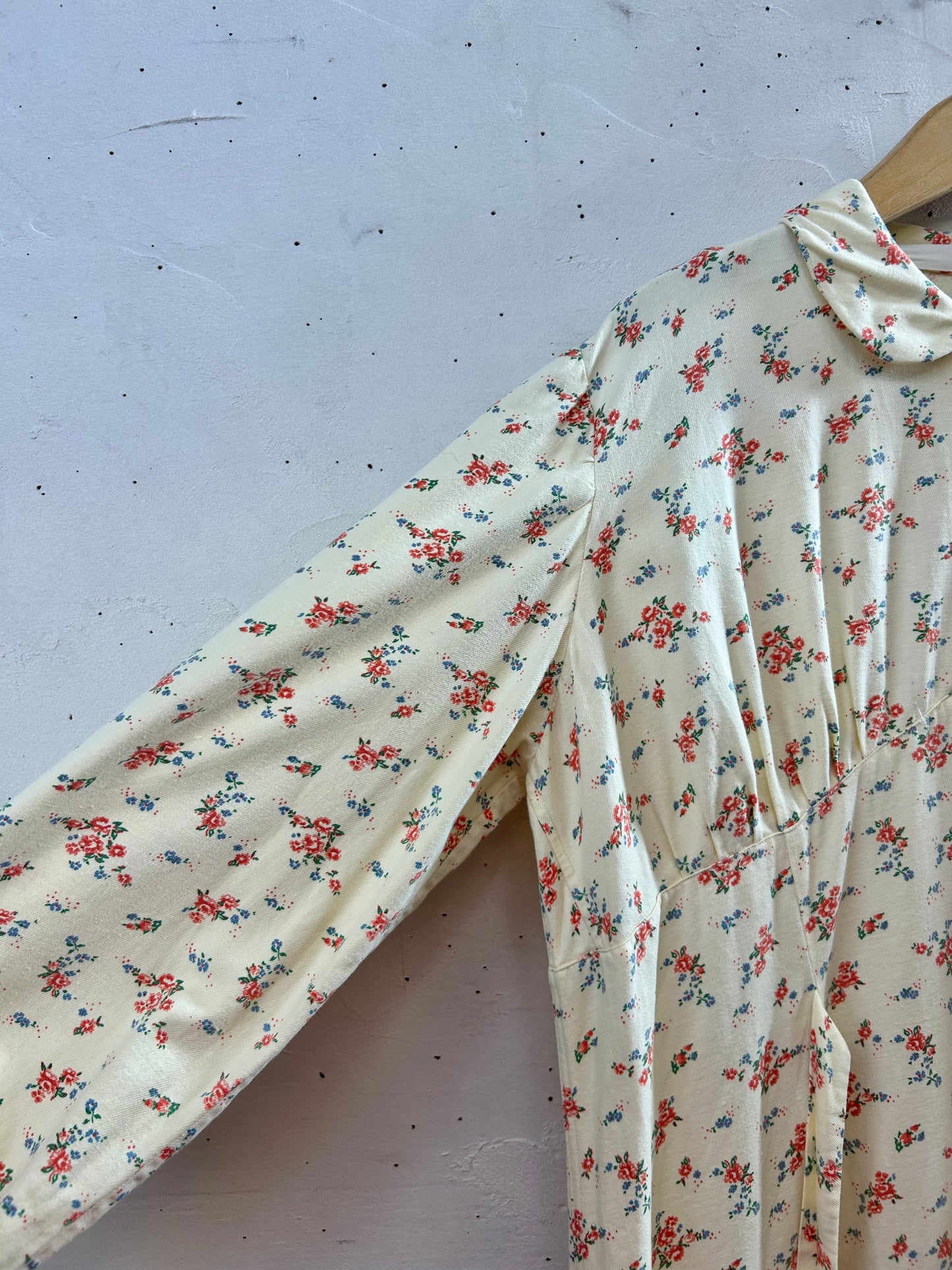 ’70s Flower Dress [J28578]