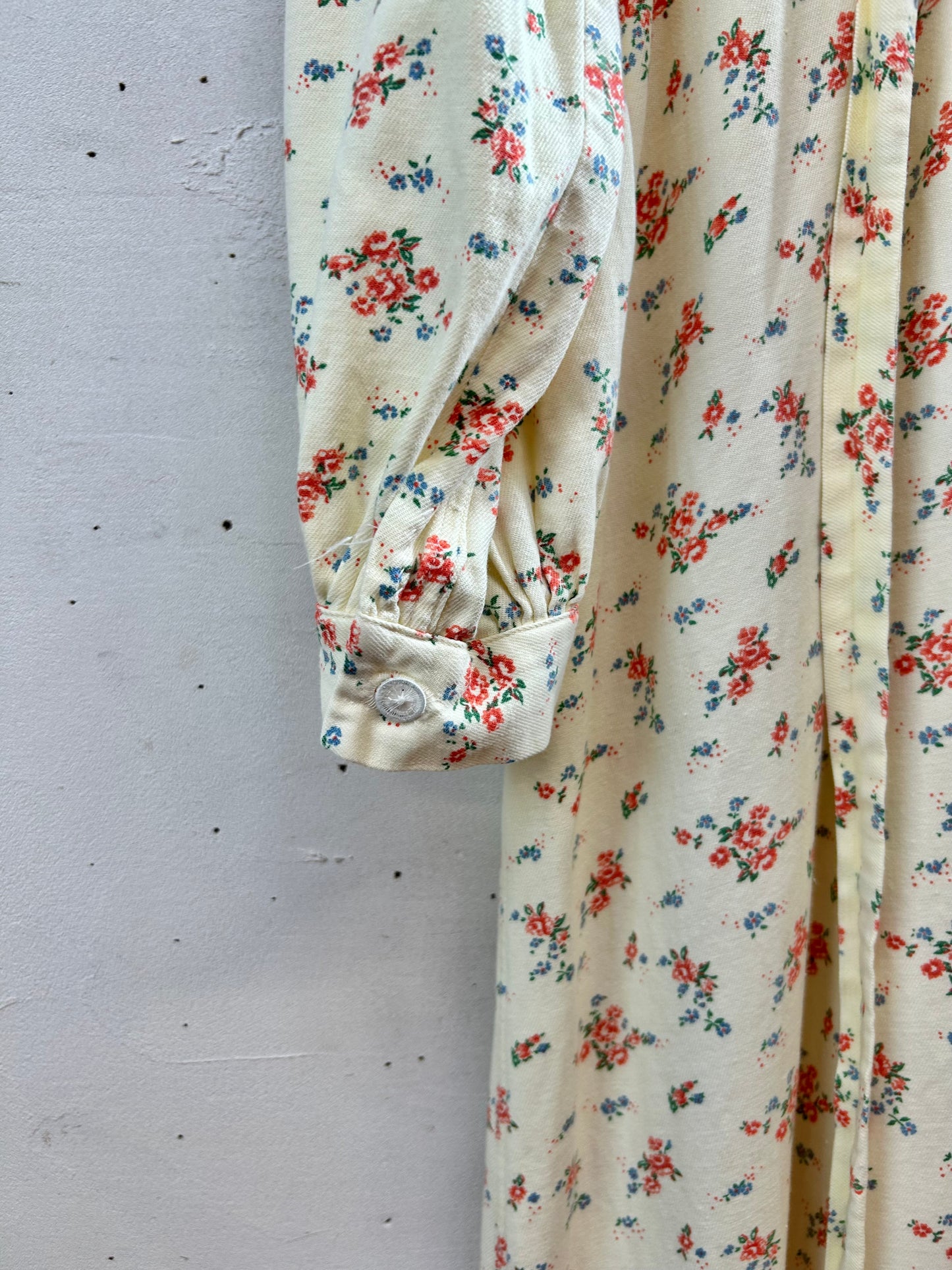 ’70s Flower Dress [J28578]