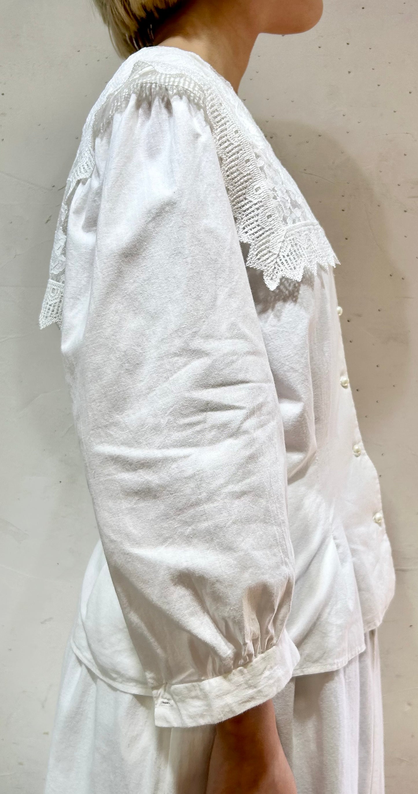 Vintage White Blouse MADE IN USA [E27121]