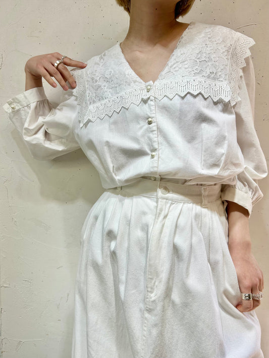 Vintage White Blouse MADE IN USA [E27121]