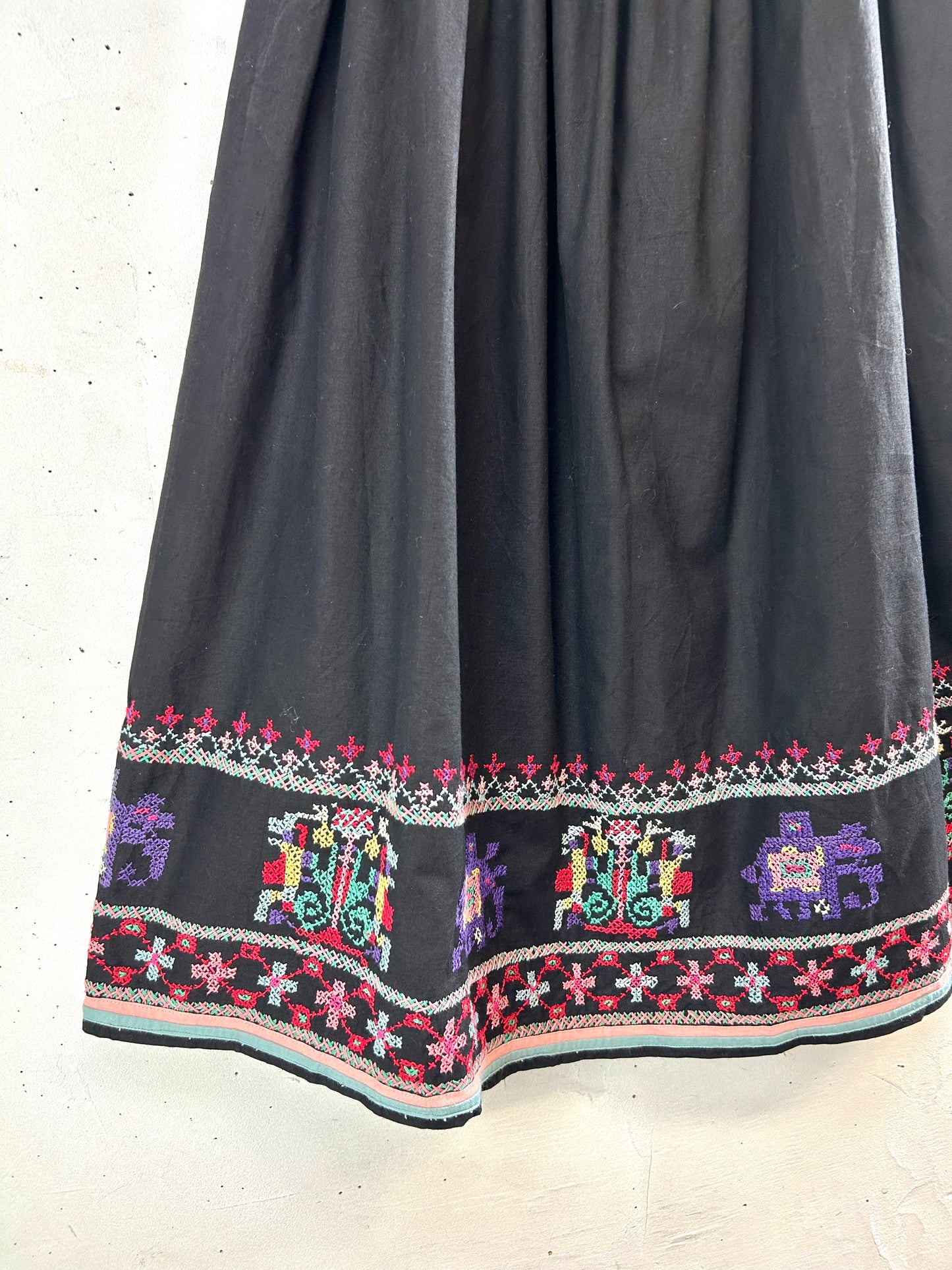 Vintage Cross Stitch Skirt MADE IN INDA [C29679]