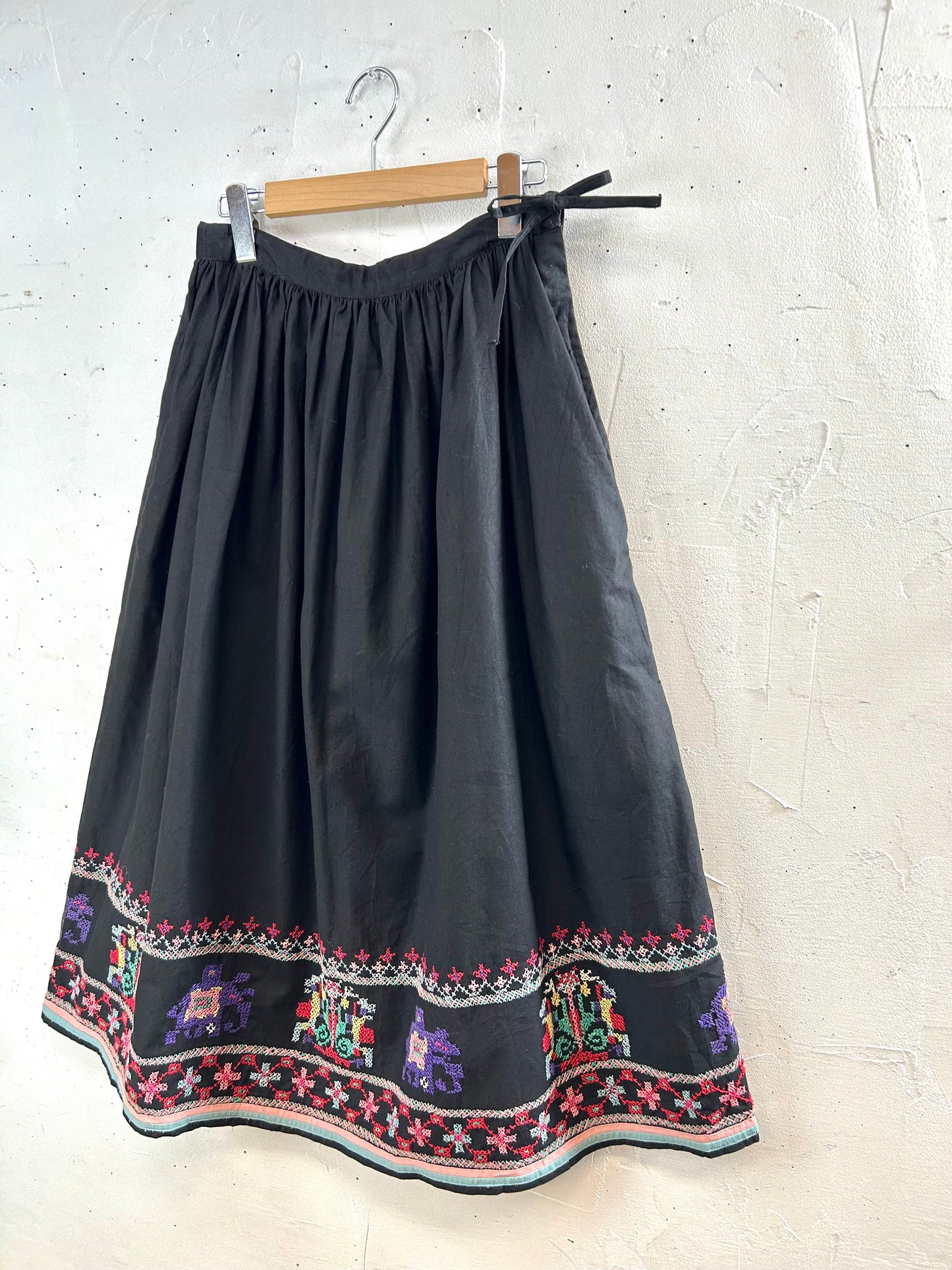 Vintage Cross Stitch Skirt MADE IN INDA [C29679]