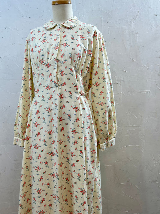 ’70s Flower Dress [J28578]