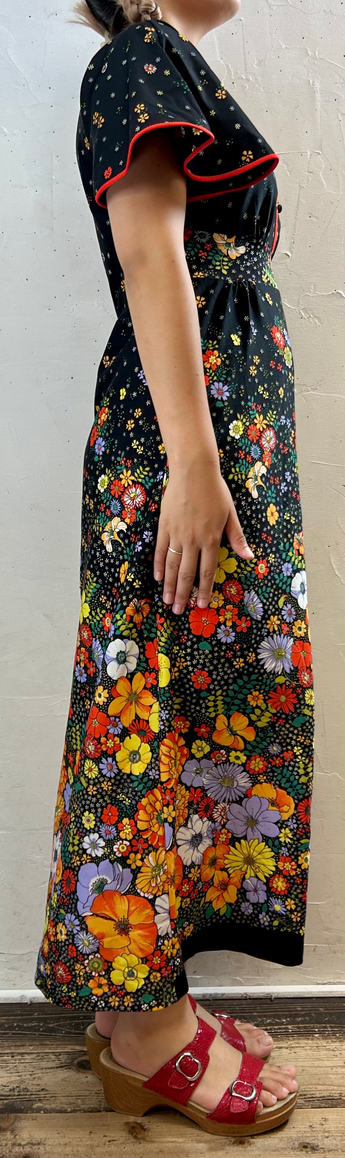 ’70s Vintage Dress [H28169]