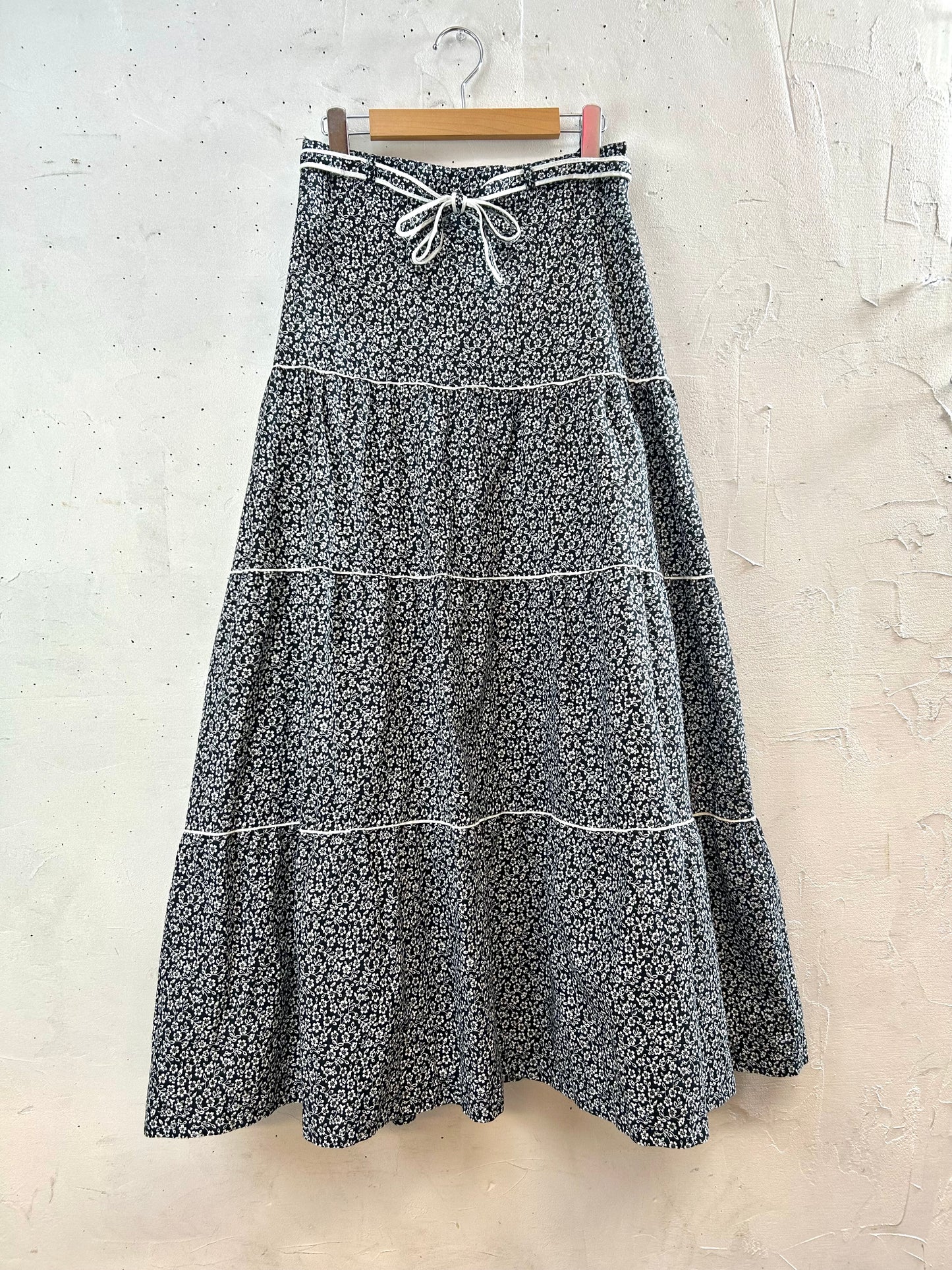 Vintage Tiered Skirt   [B29464]