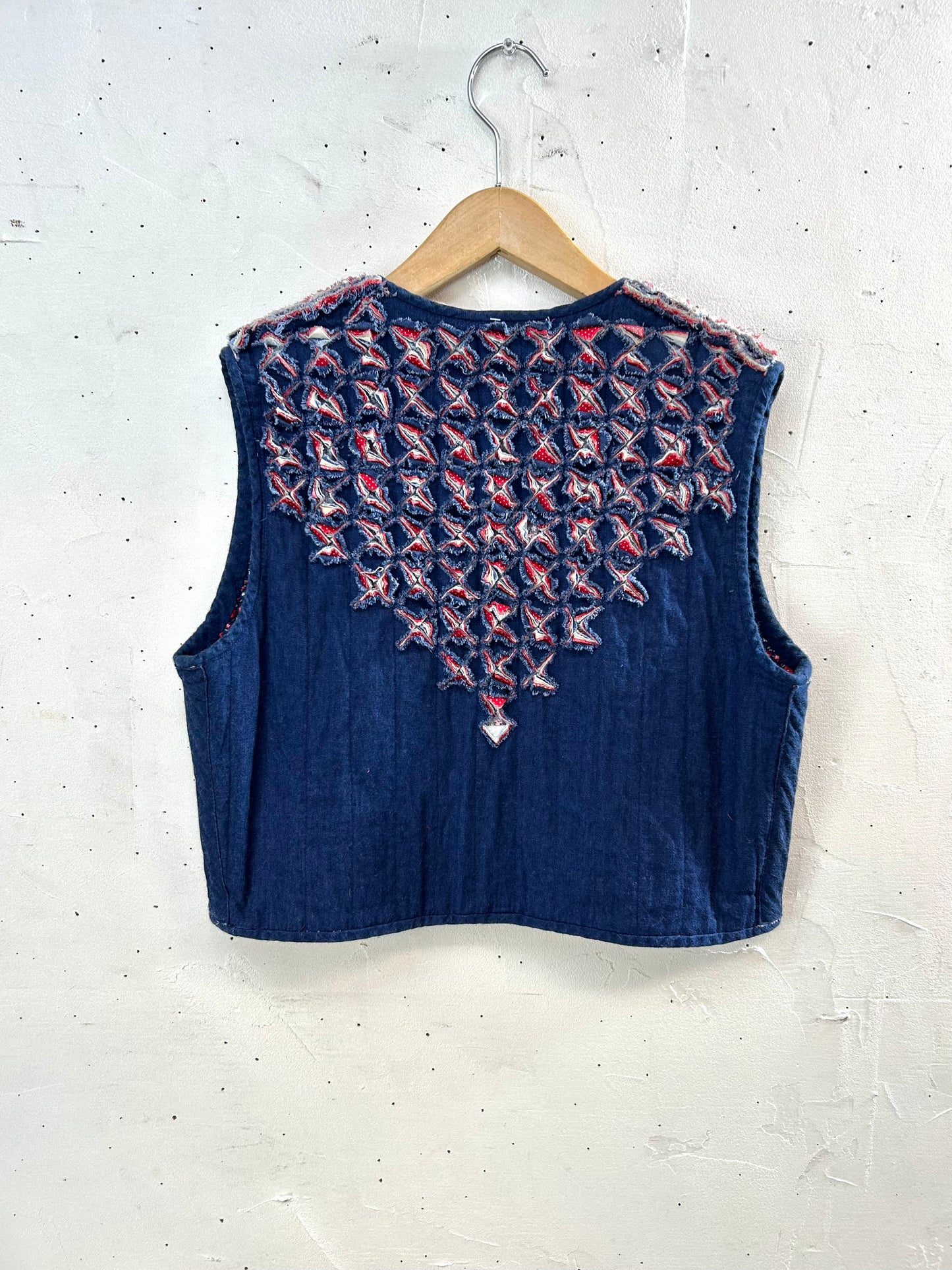 ’70s Vintage Denim Slash Quilt Vest [A29236]