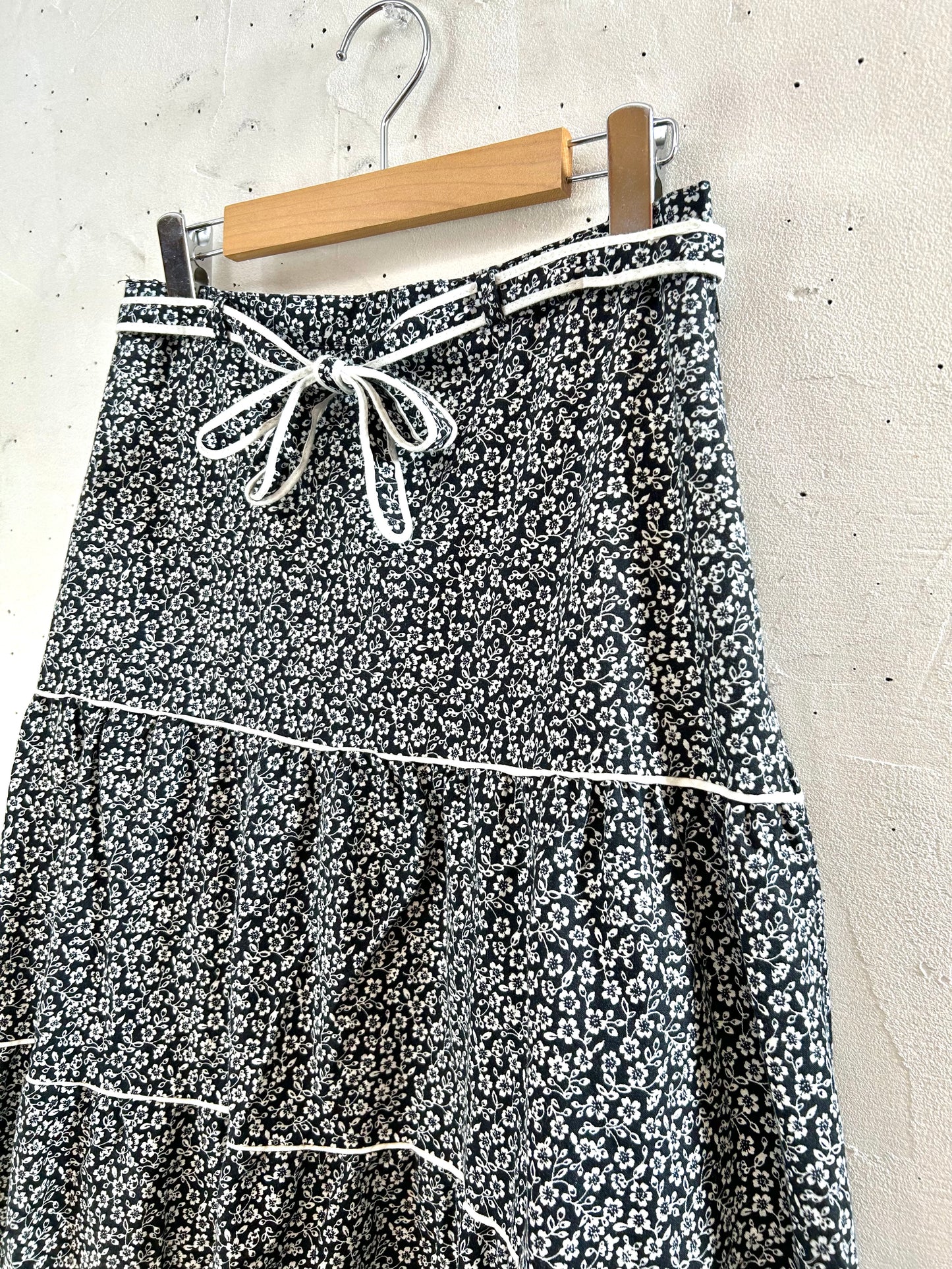 Vintage Tiered Skirt   [B29464]