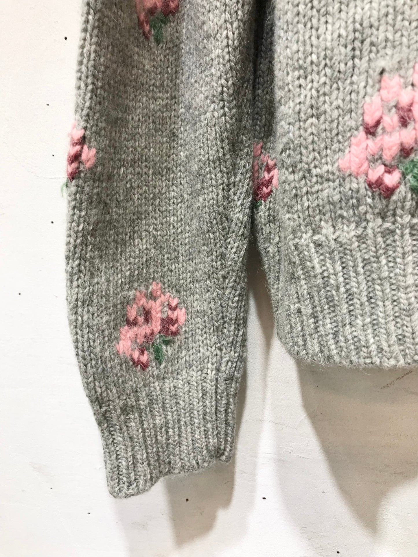 Vintage Hand Knit Cardigan [L25863]