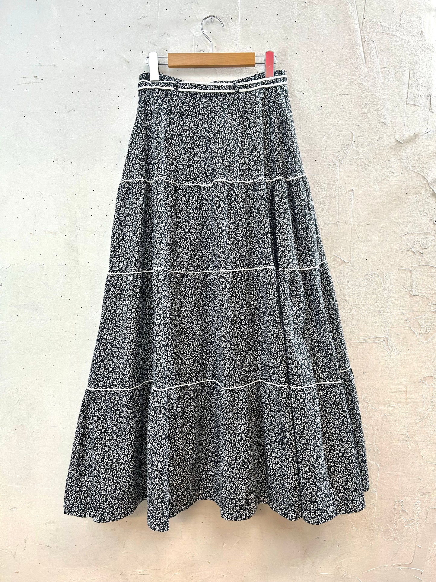 Vintage Tiered Skirt   [B29464]