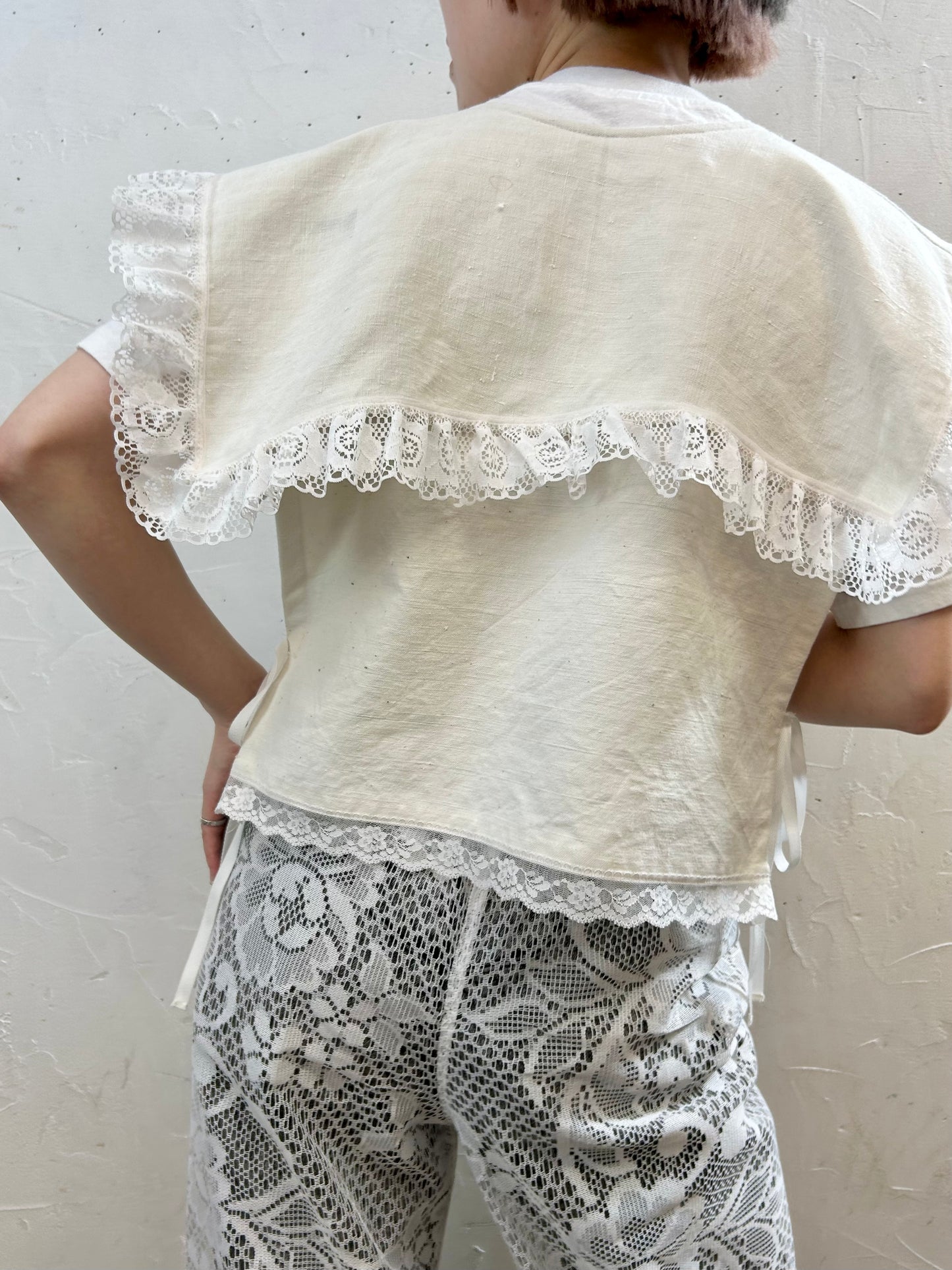 Vintage Lace Vest 〜Amy Nina〜 [E27530］