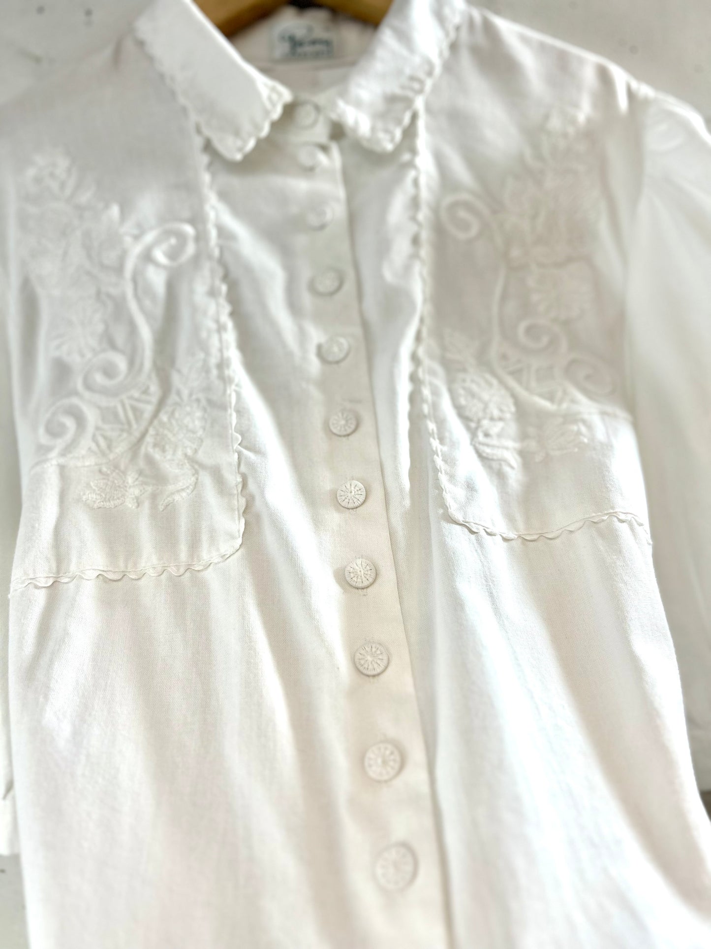 Vintage Tyrol Blouse [F30543]