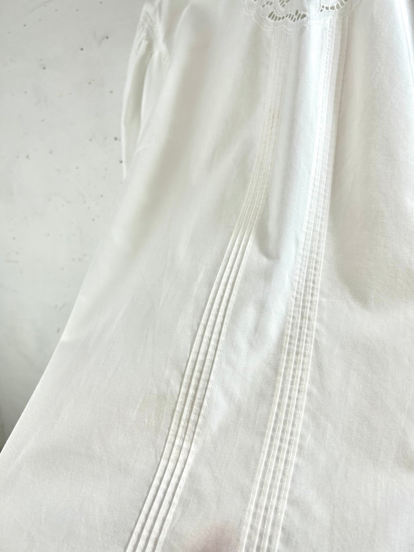 Vintage White Blouse [F30542]