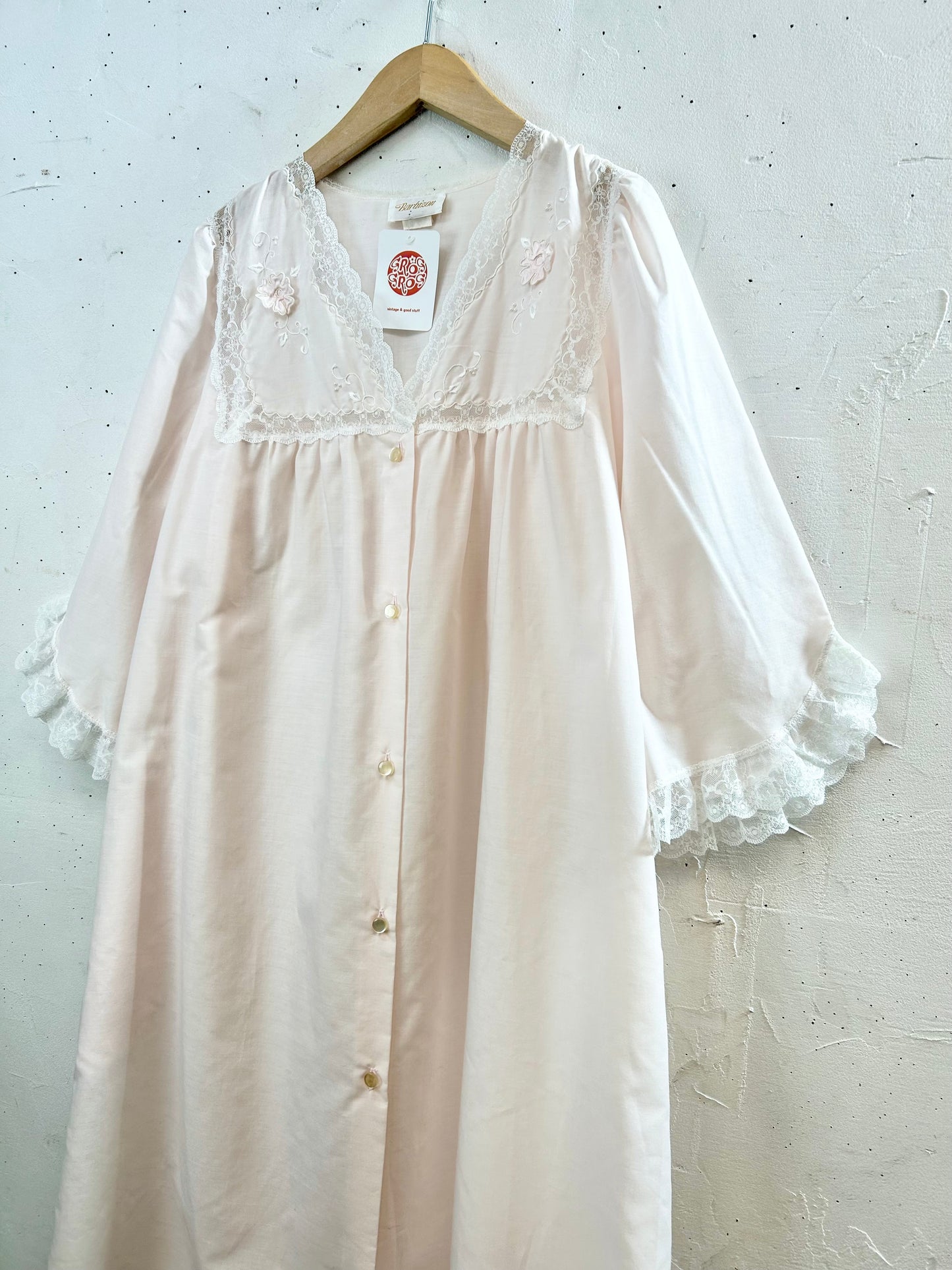 Vintage Night Gown [C29683]