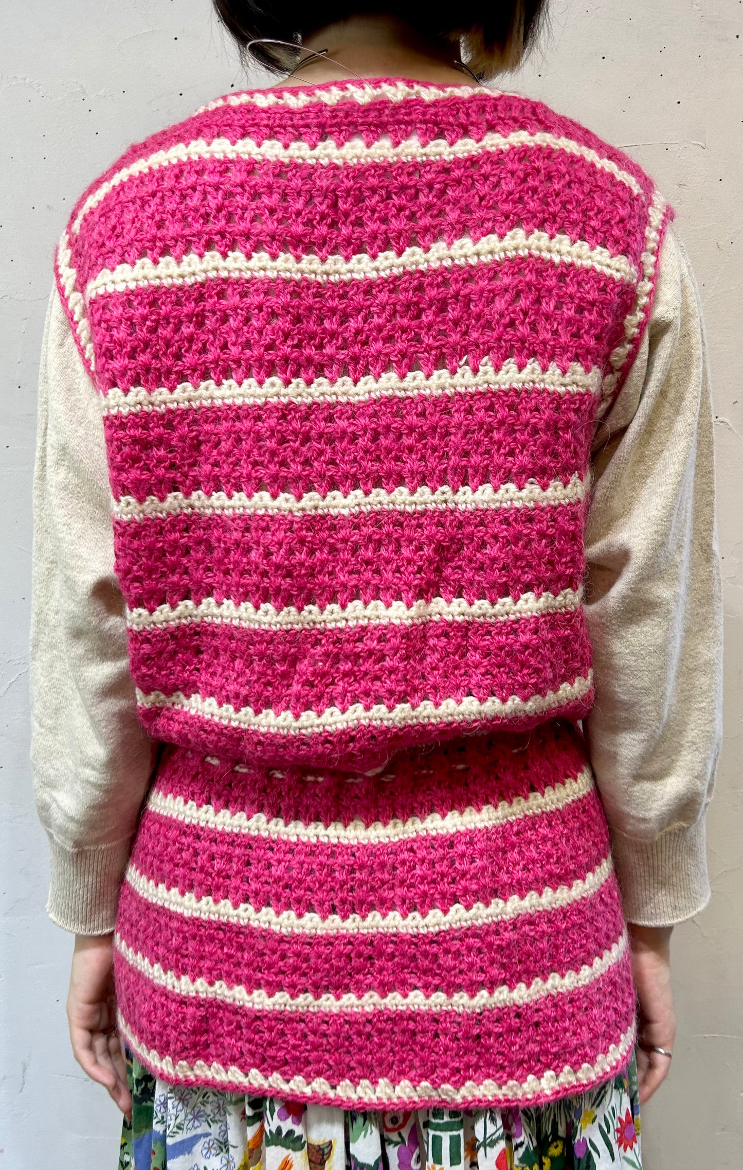Vintage Hand Knit Vest [K25489]