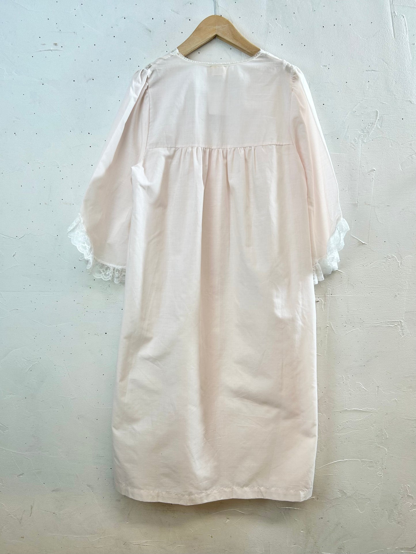 Vintage Night Gown [C29683]