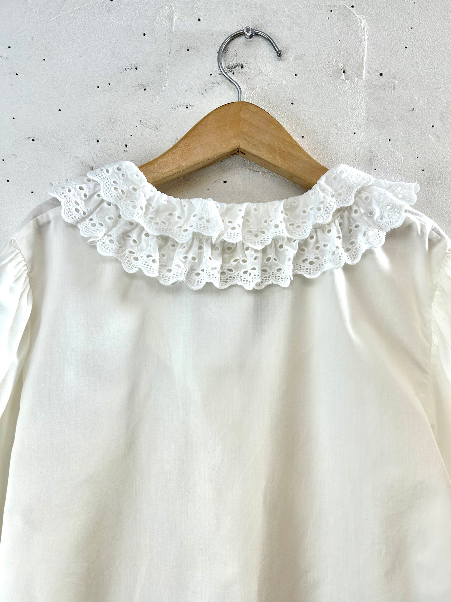 Vintage White Blouse [F30541]