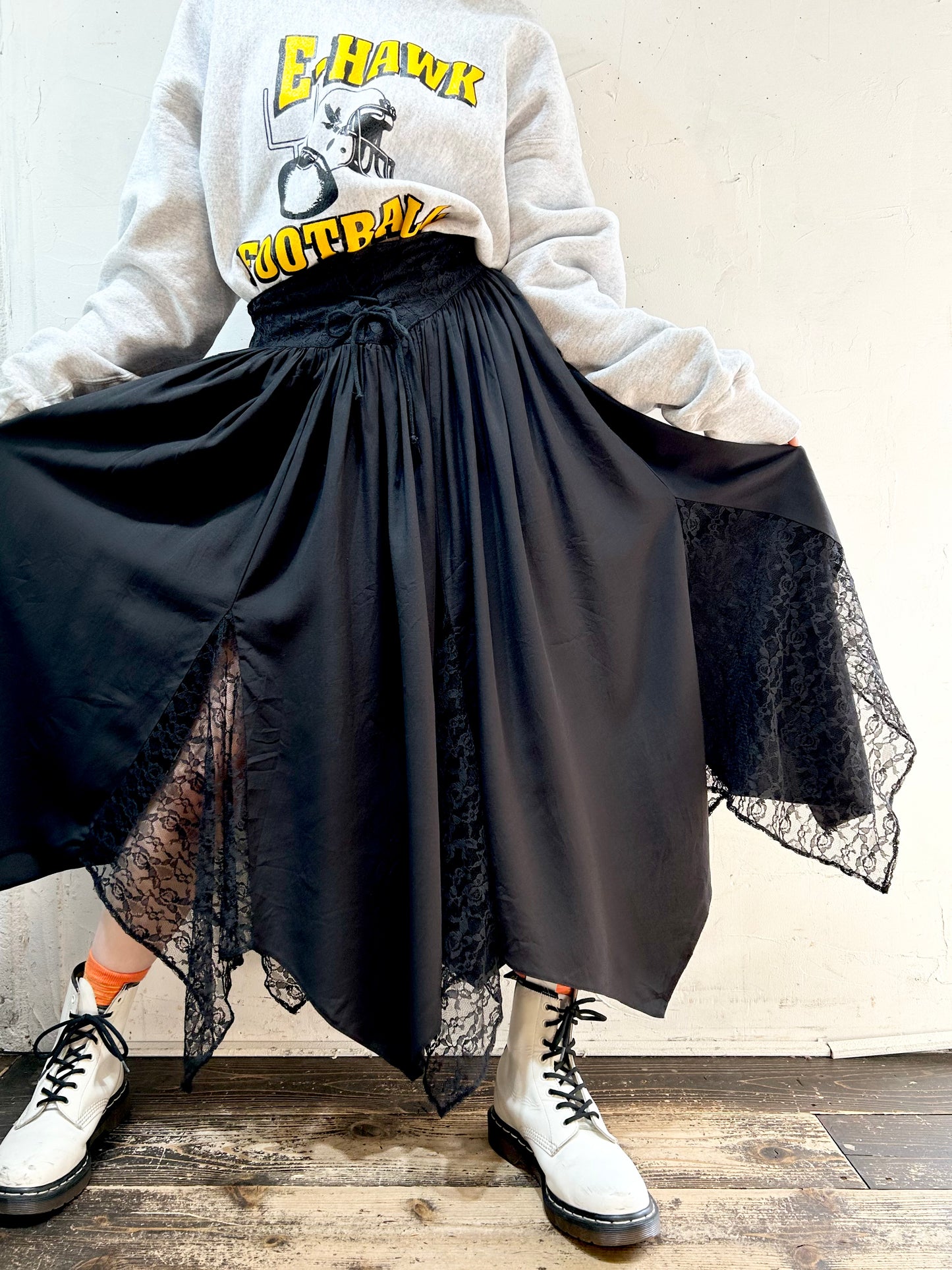 Vintage Black Irregular Hem Skirt [J25242]