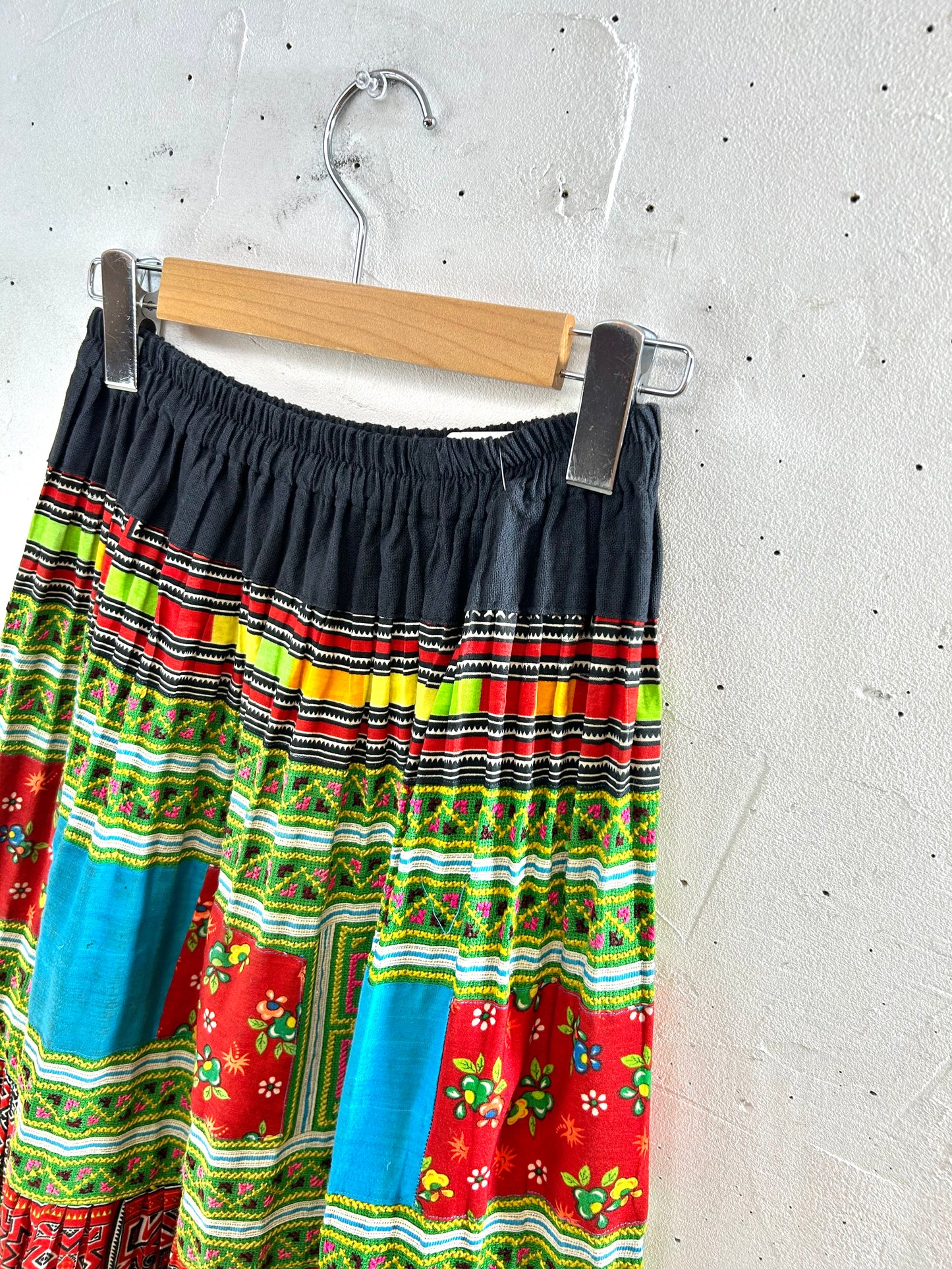 Vintage Hmong Embroidery Skirt [F30539]