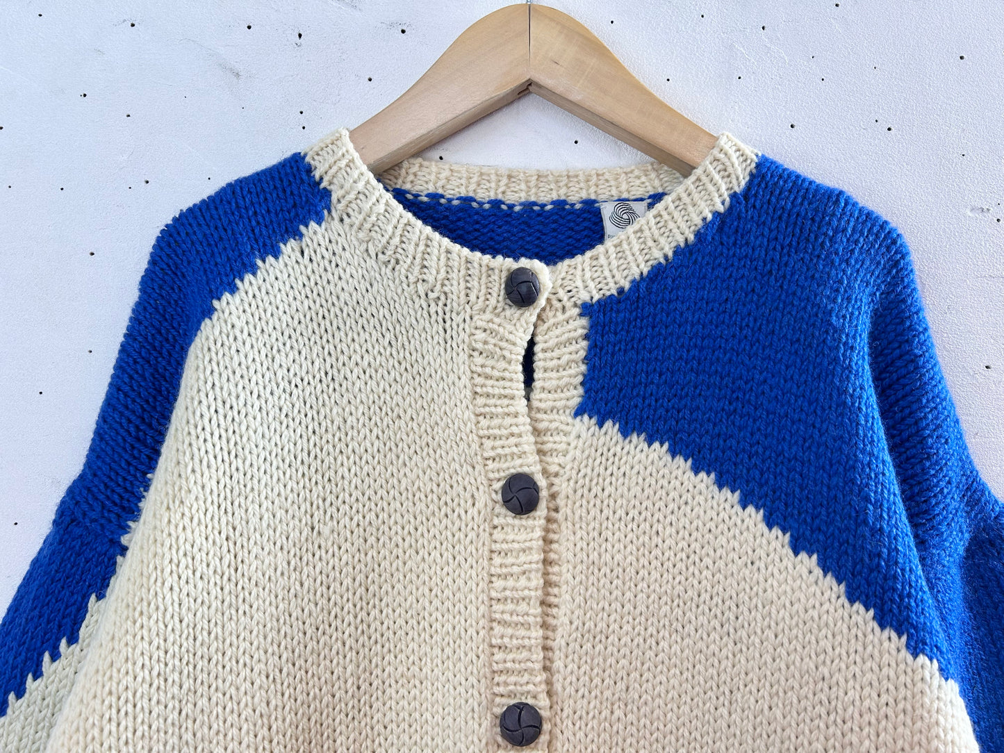 Vintage Hand Knit Cardigan [A29438]