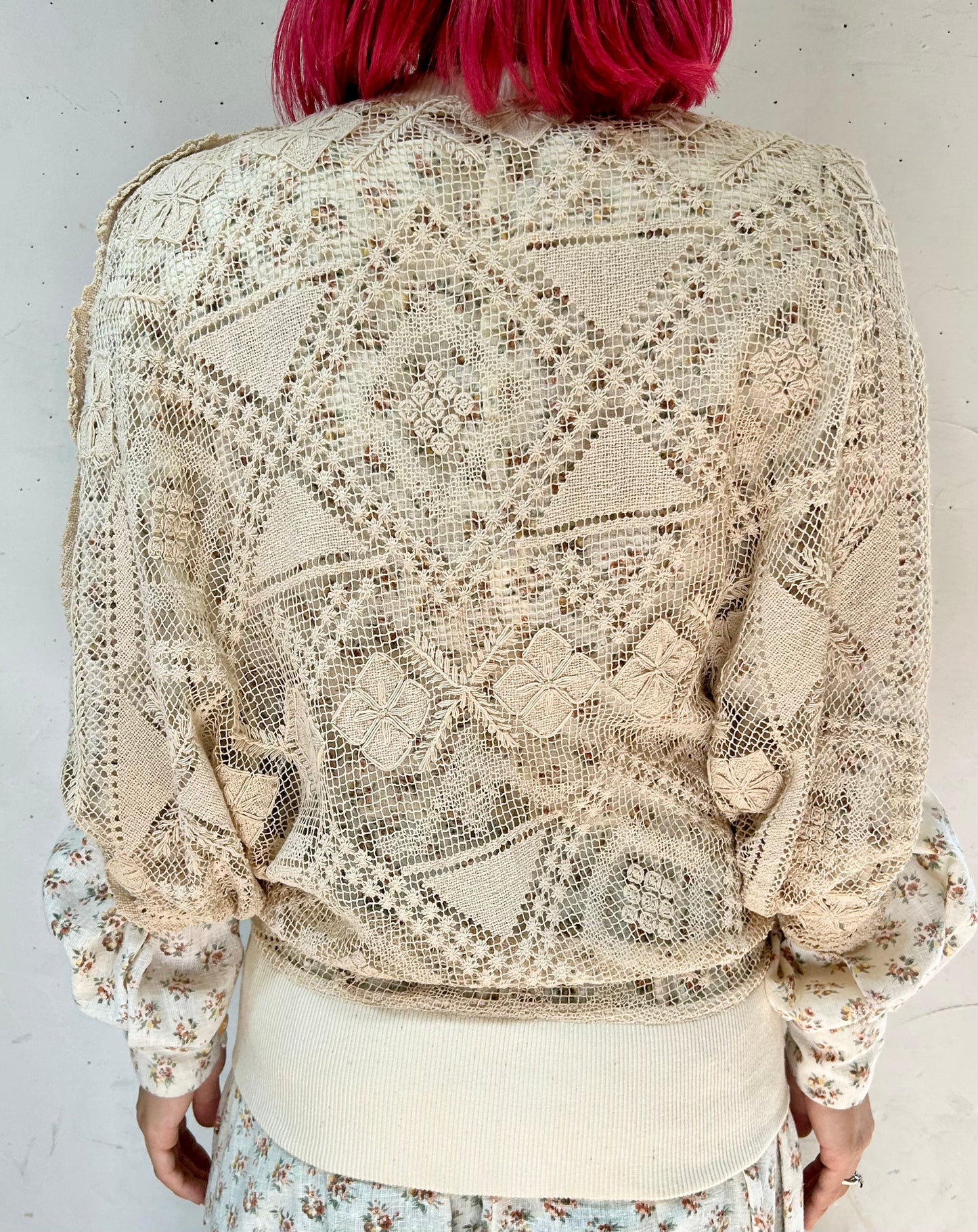 Vintage Lace Cardigan [J25185]