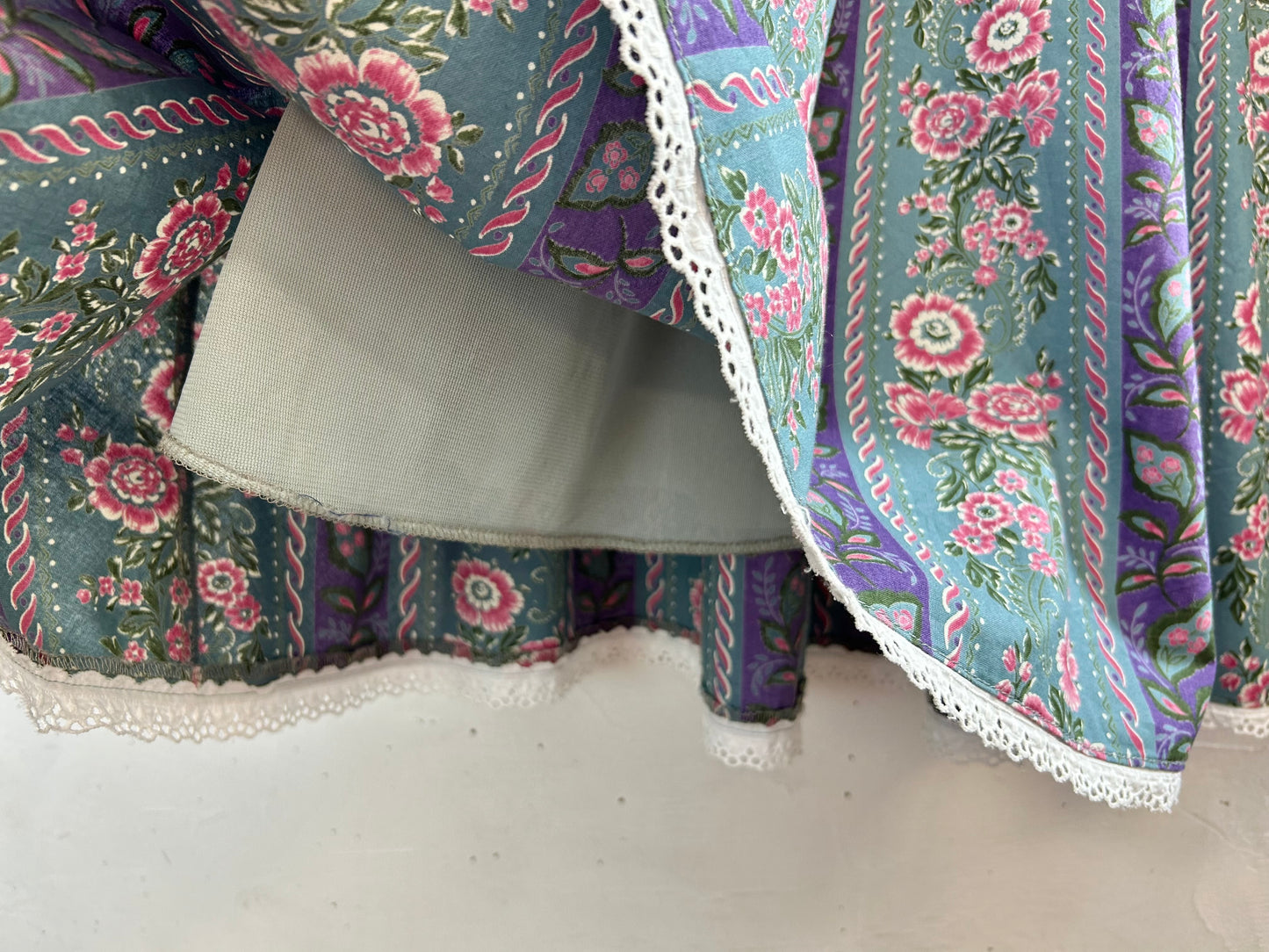 Vintage Tyrol Skirt MADE IN WEST GERMANY [D29917]