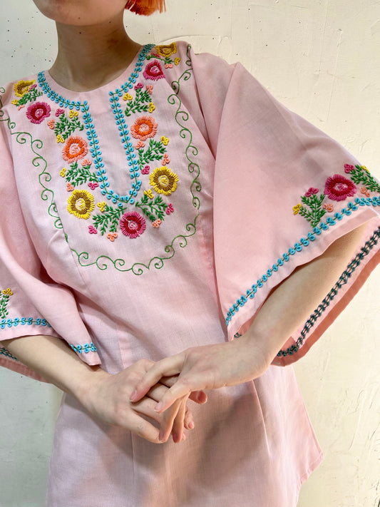 Vintage Flower Hand Embroidery Tunic [B26320]