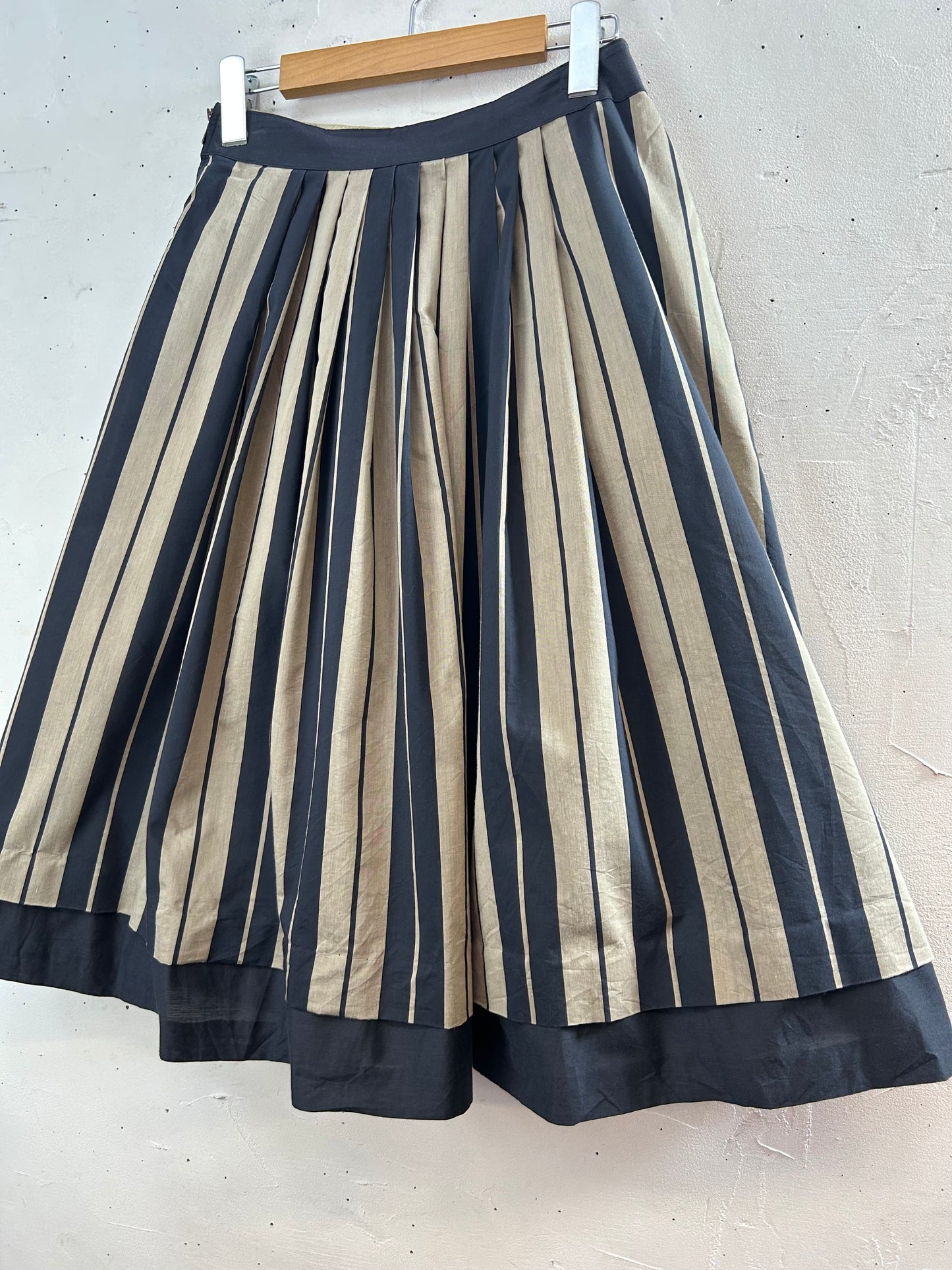 Vintage Tyrol Skirt MADE IN W.GERMANY 〜hammer〜 [A29435]