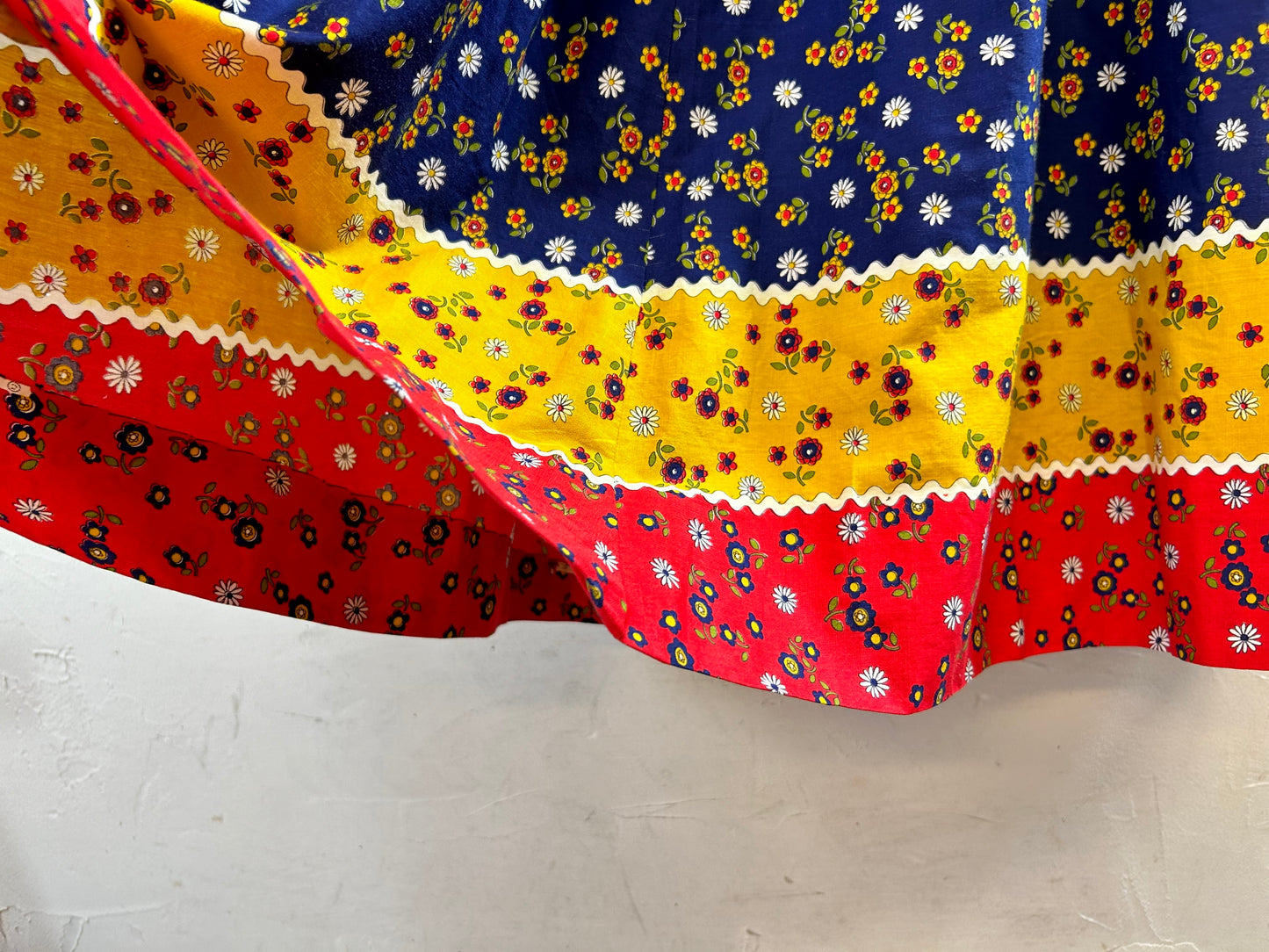 ’70s Vintage Skirt [H28171]