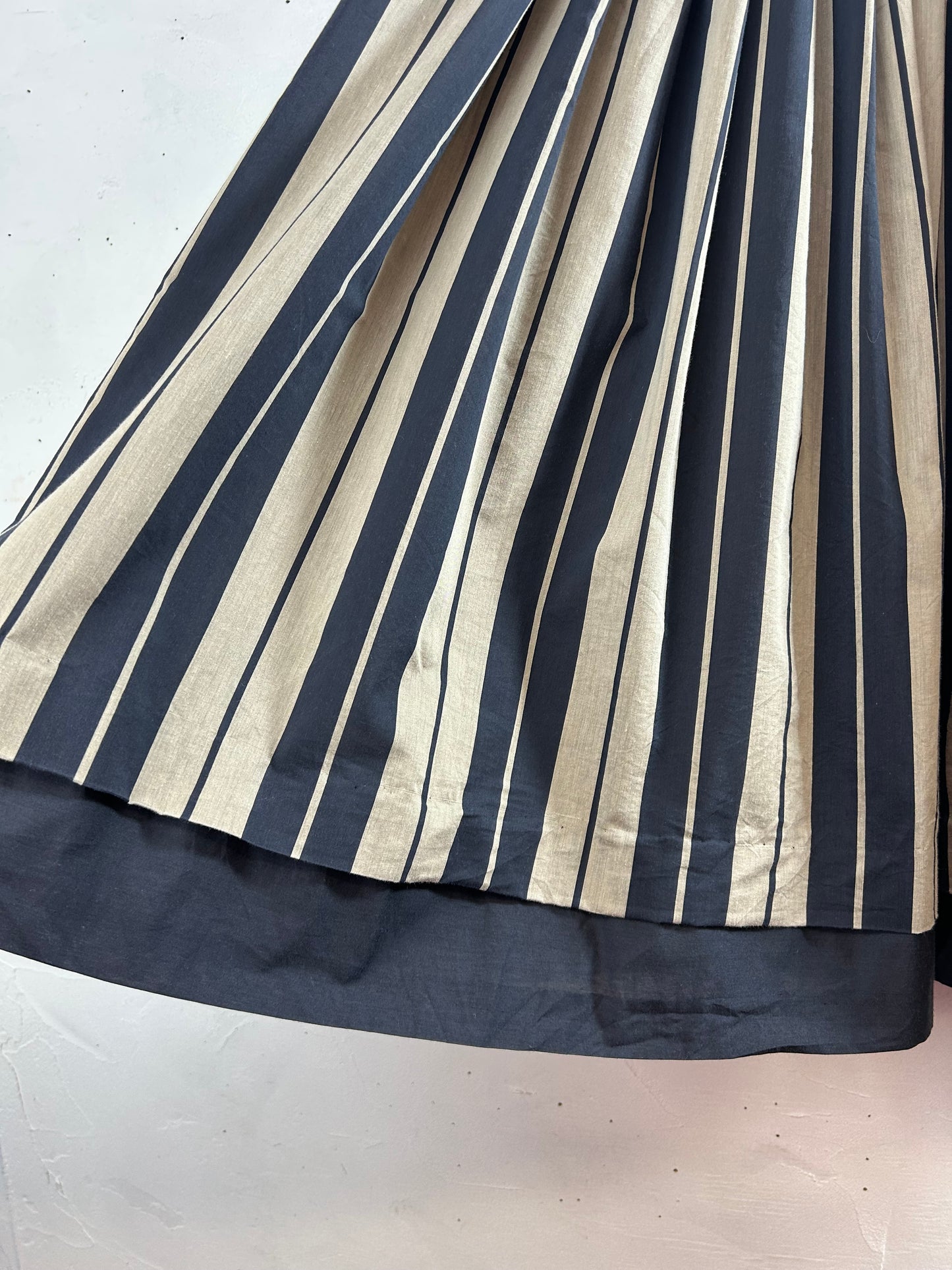 Vintage Tyrol Skirt MADE IN W.GERMANY 〜hammer〜 [A29435]