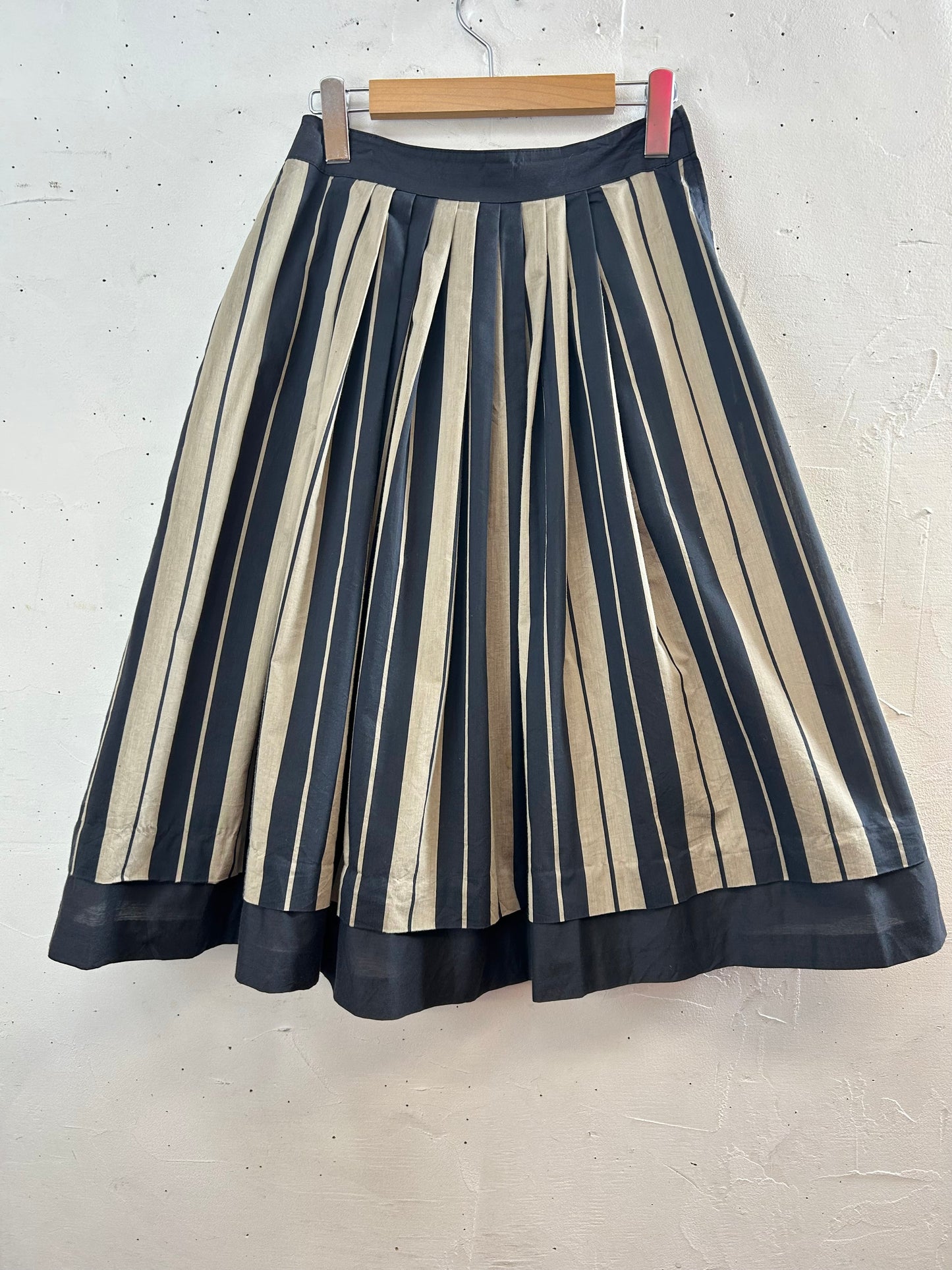 Vintage Tyrol Skirt MADE IN W.GERMANY 〜hammer〜 [A29435]