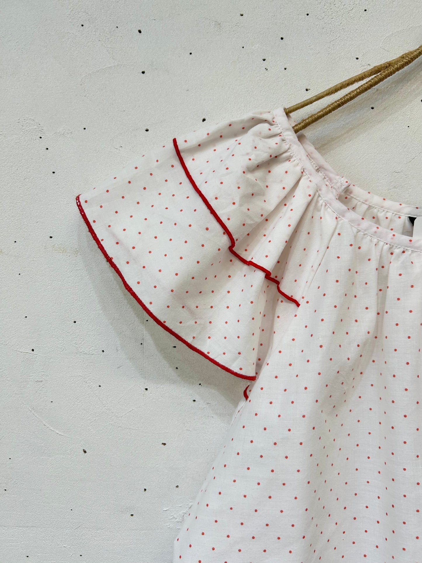 Vintage Strawberry Tops [B26317]