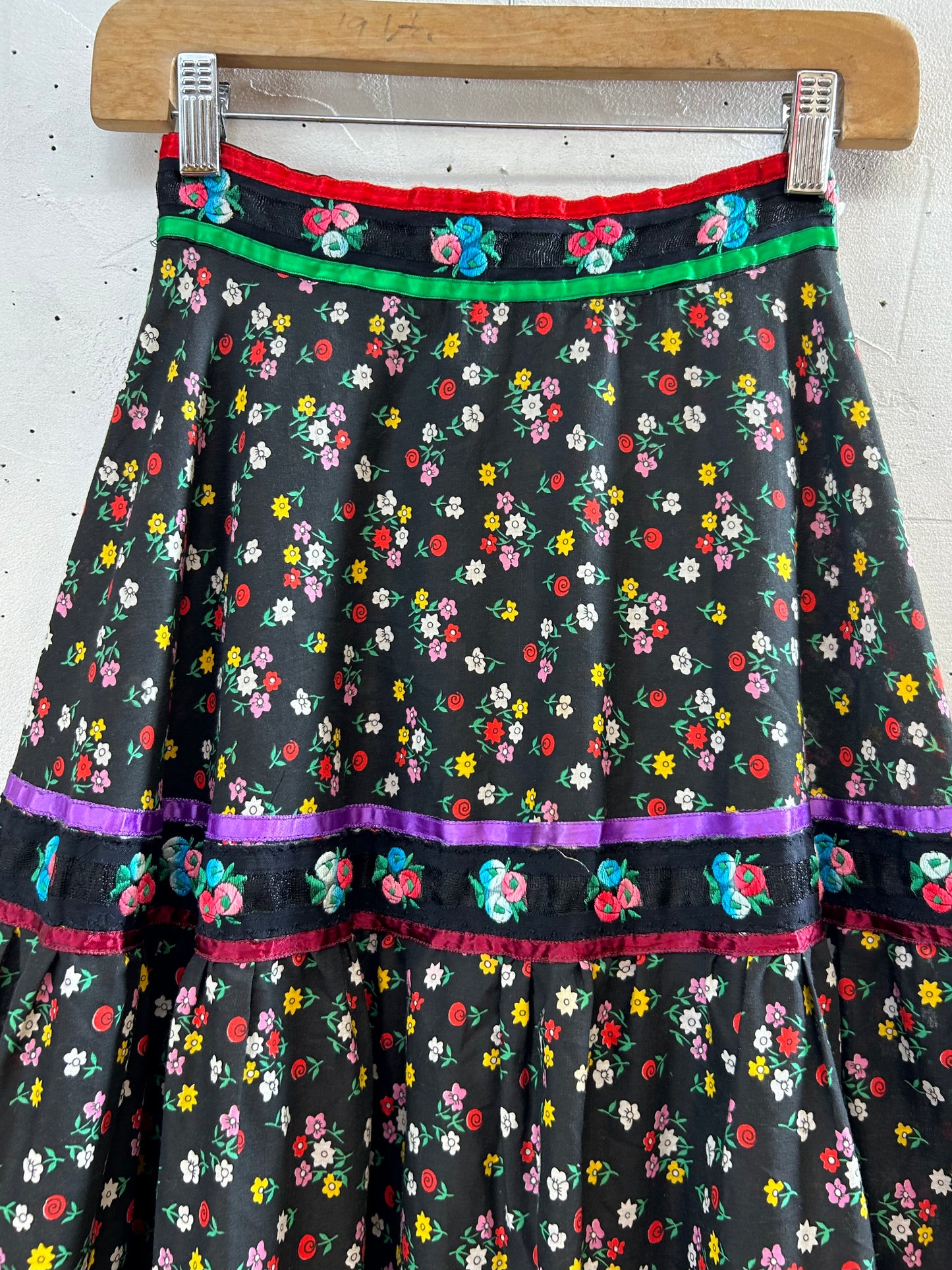 '70s Vintage Tiered Skirt [H28164]