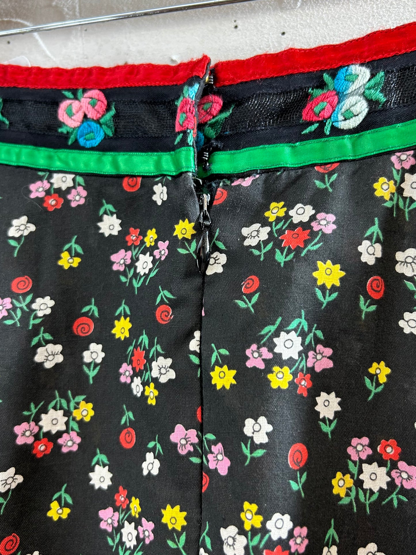 '70s Vintage Tiered Skirt [H28164]