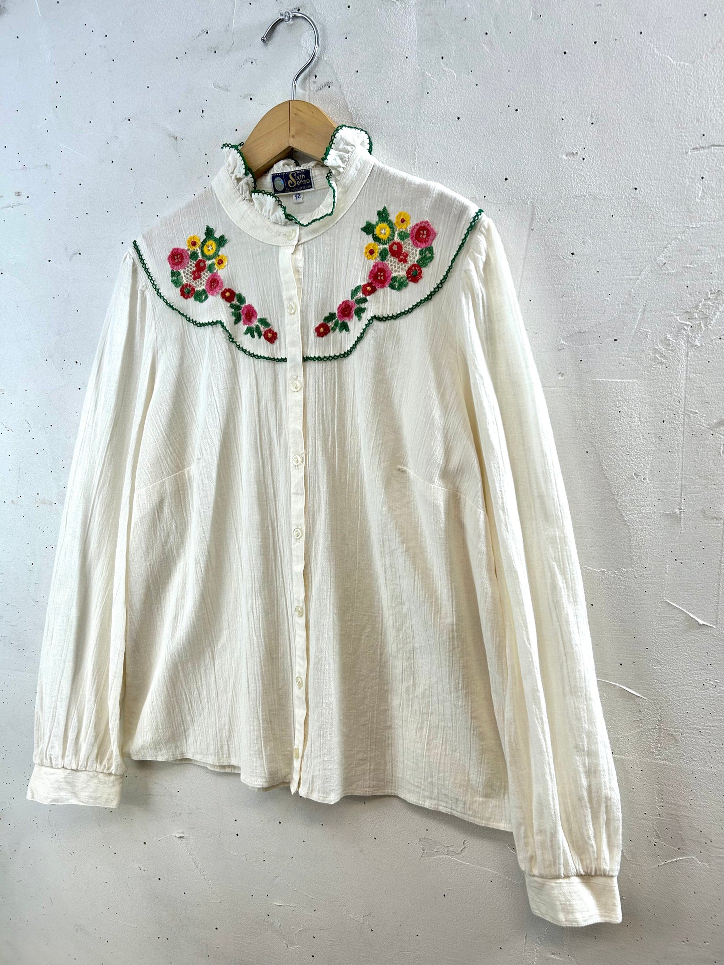 Vintage White Blouse [D30109]